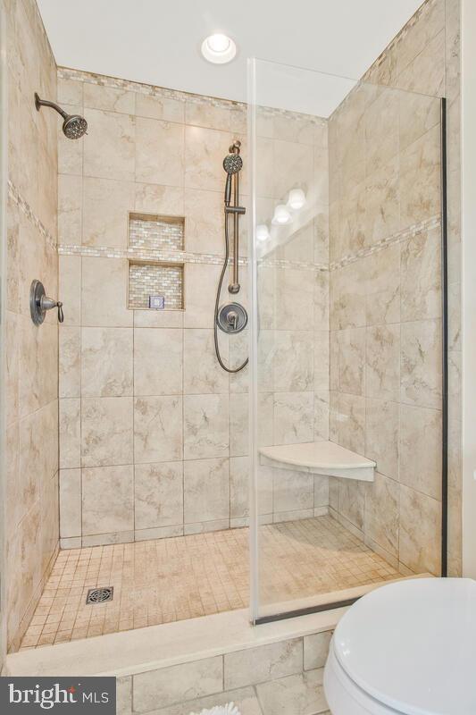 THE HIGHLANDS - Residential