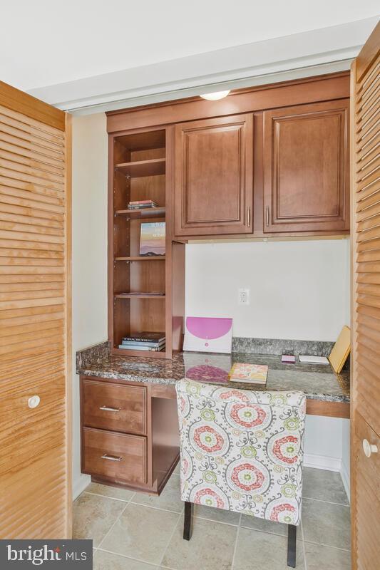 THE HIGHLANDS - Residential