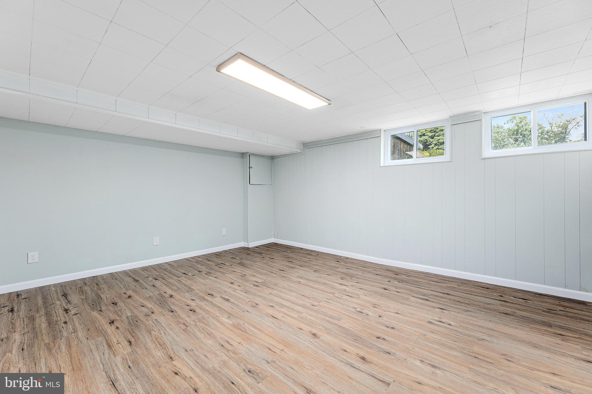 WOODLAWN - Residential