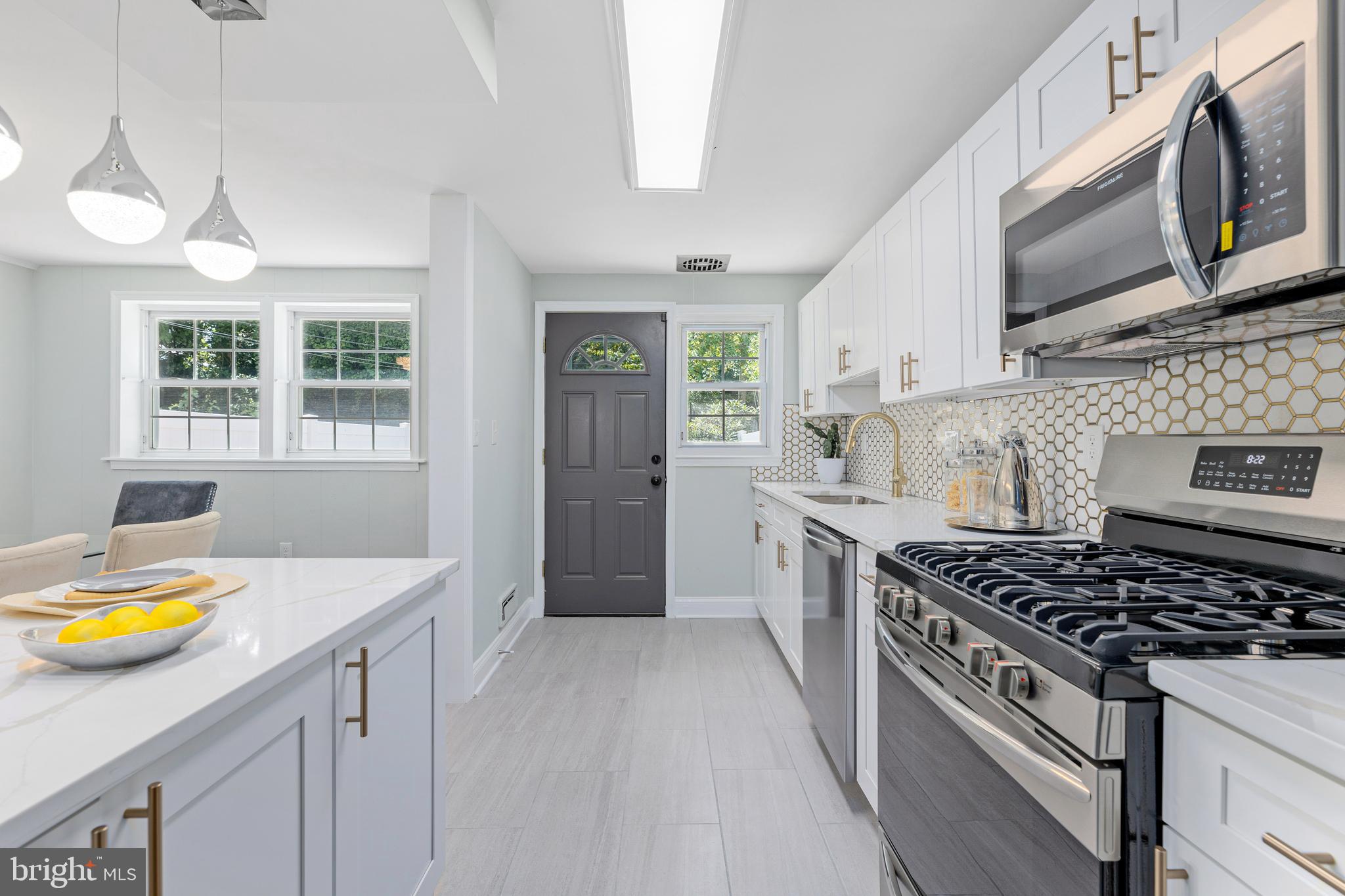 WOODLAWN - Residential