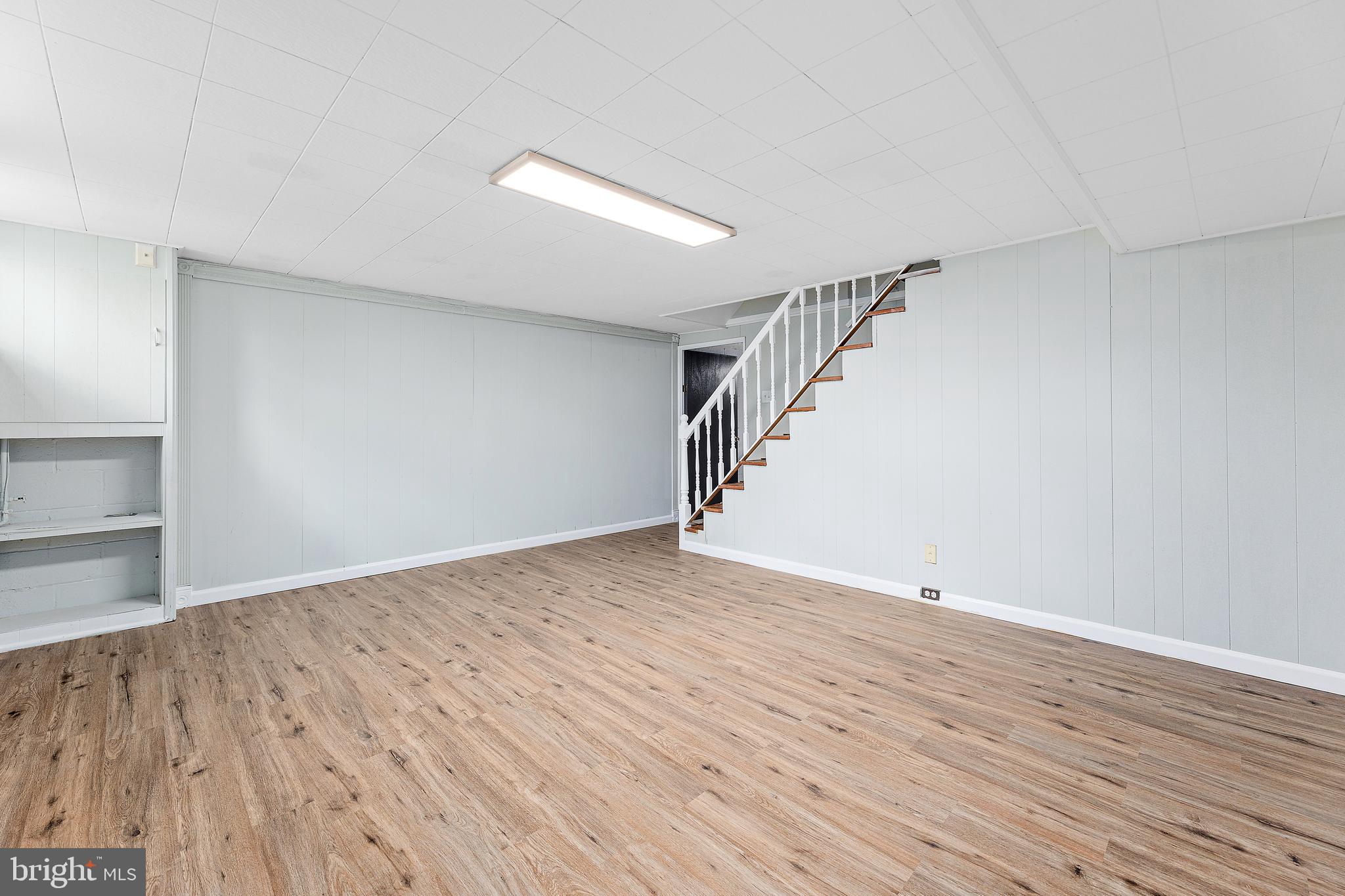 WOODLAWN - Residential