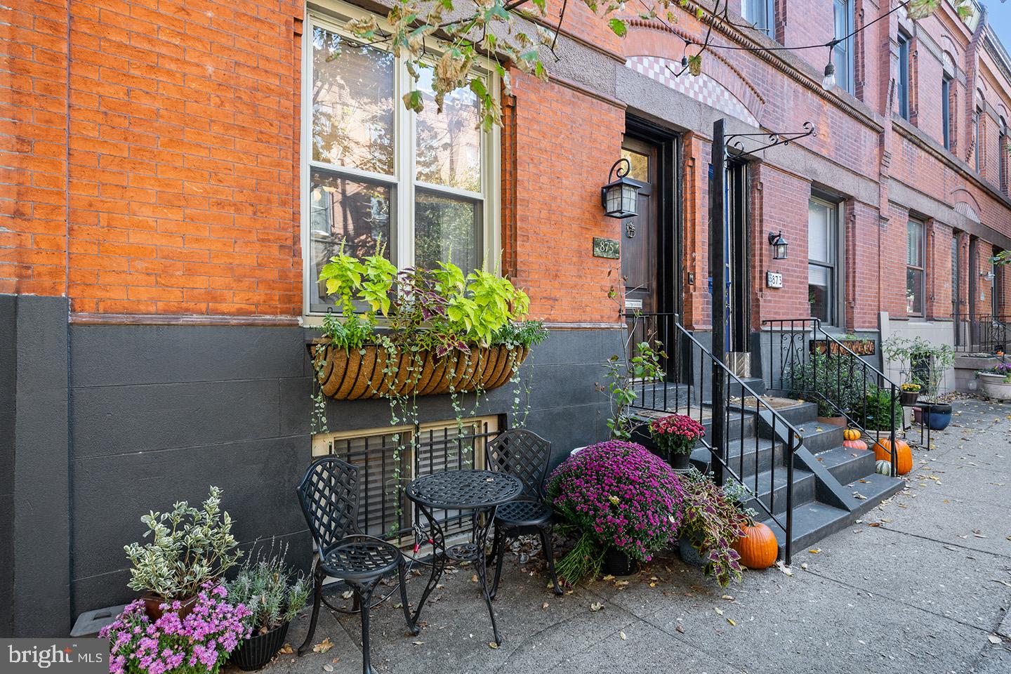 875 N 25TH STREET