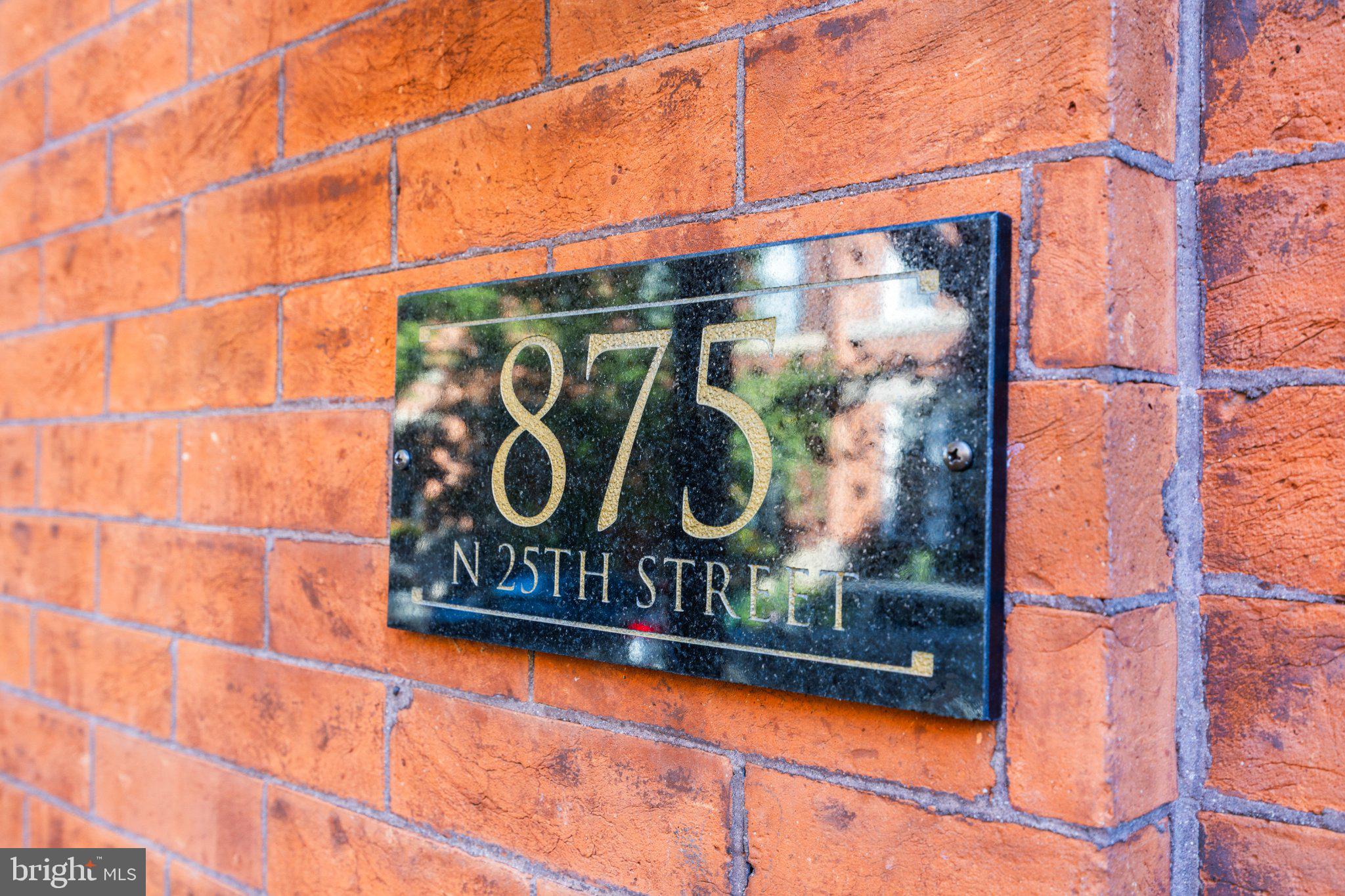 875 N 25TH STREET