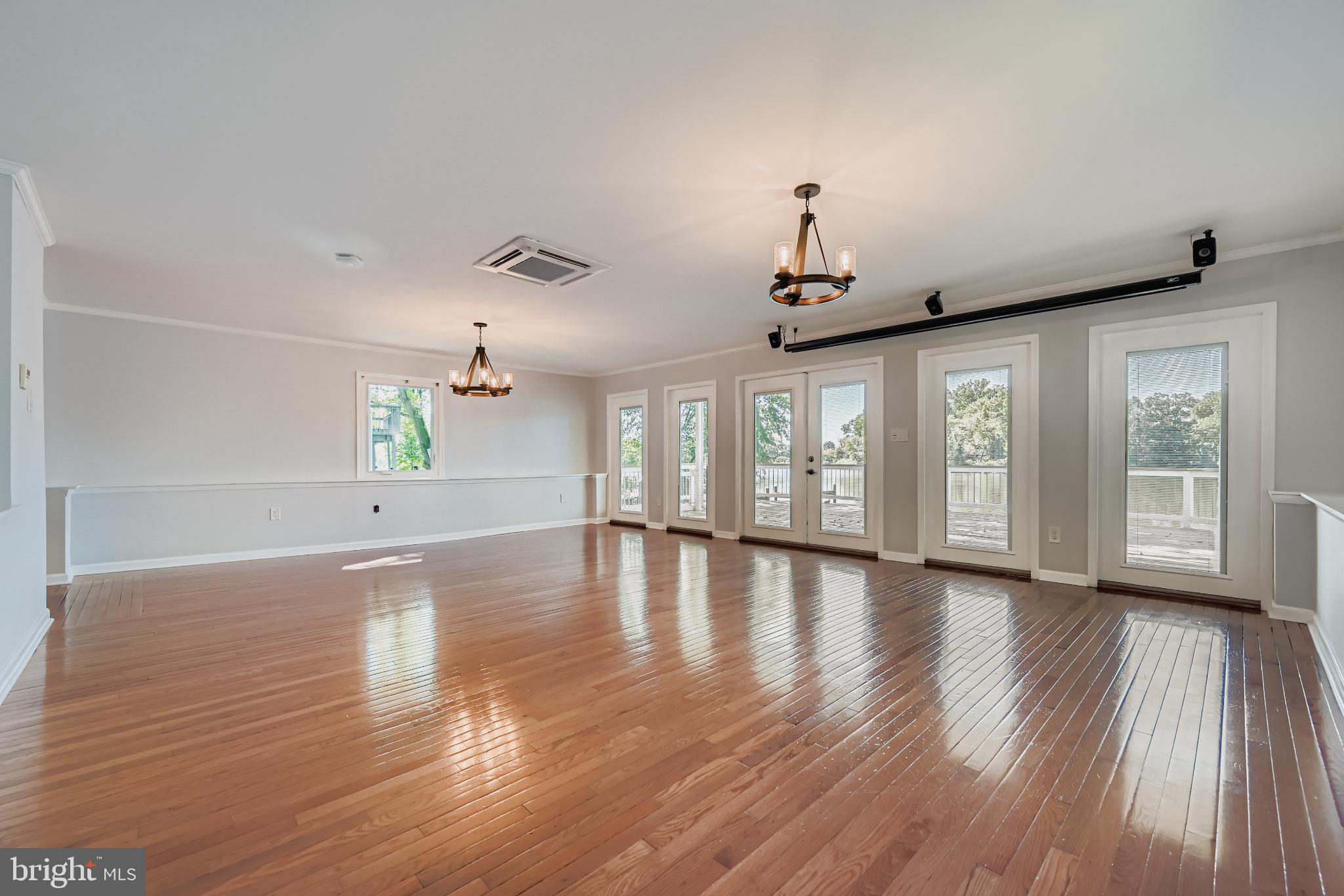 800 CREEK ROAD