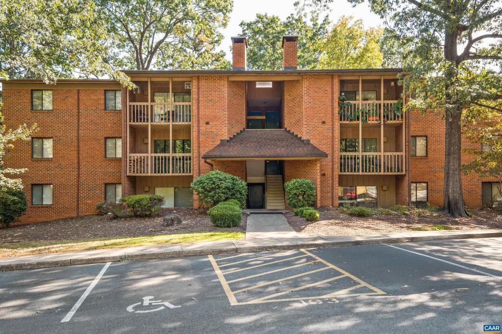Photo of 103 Turtle Creek Rd #3, CHARLOTTESVILLE, VA 22901 (MLS # 669199)