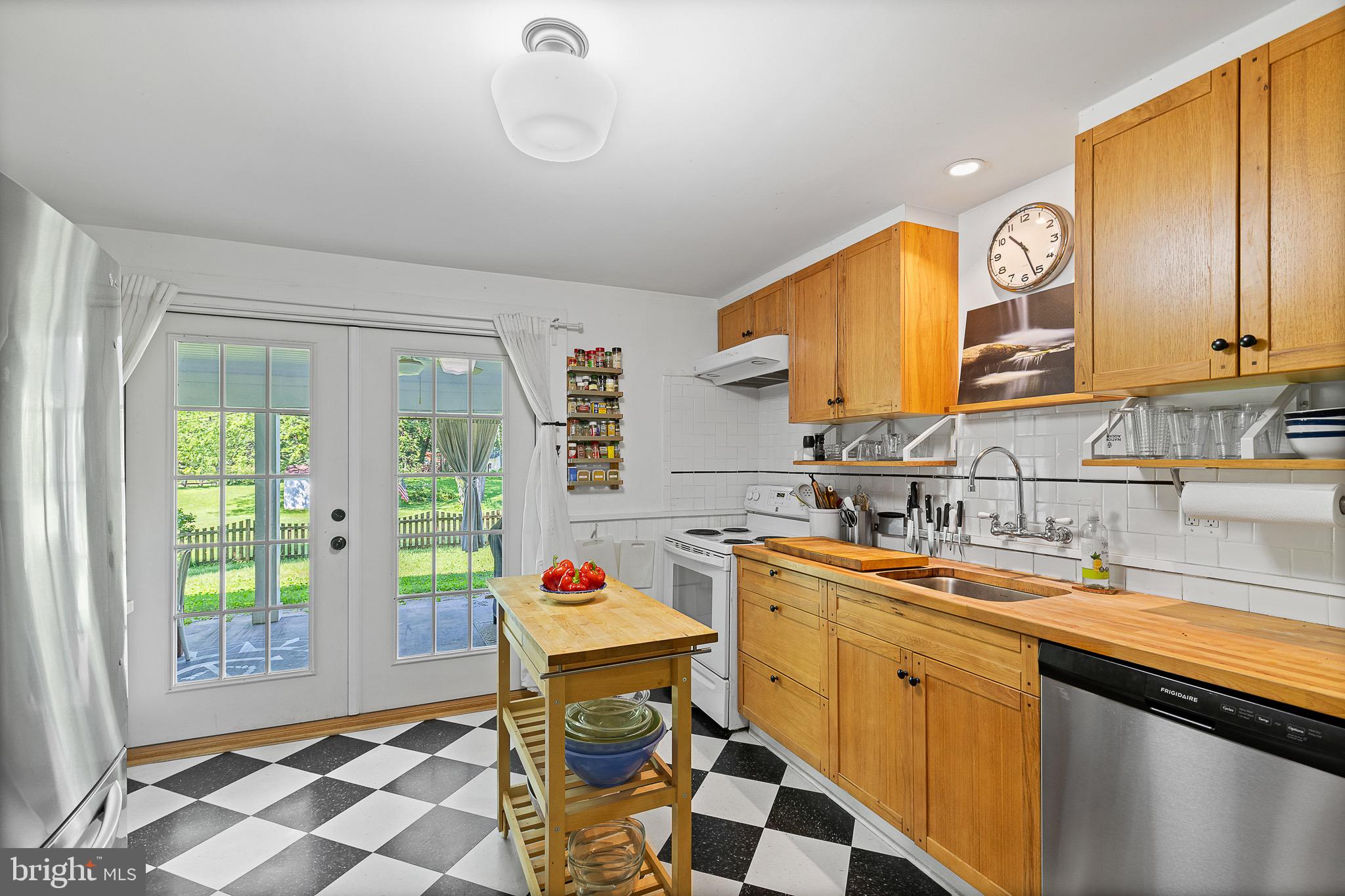 5128 WESTON ROAD