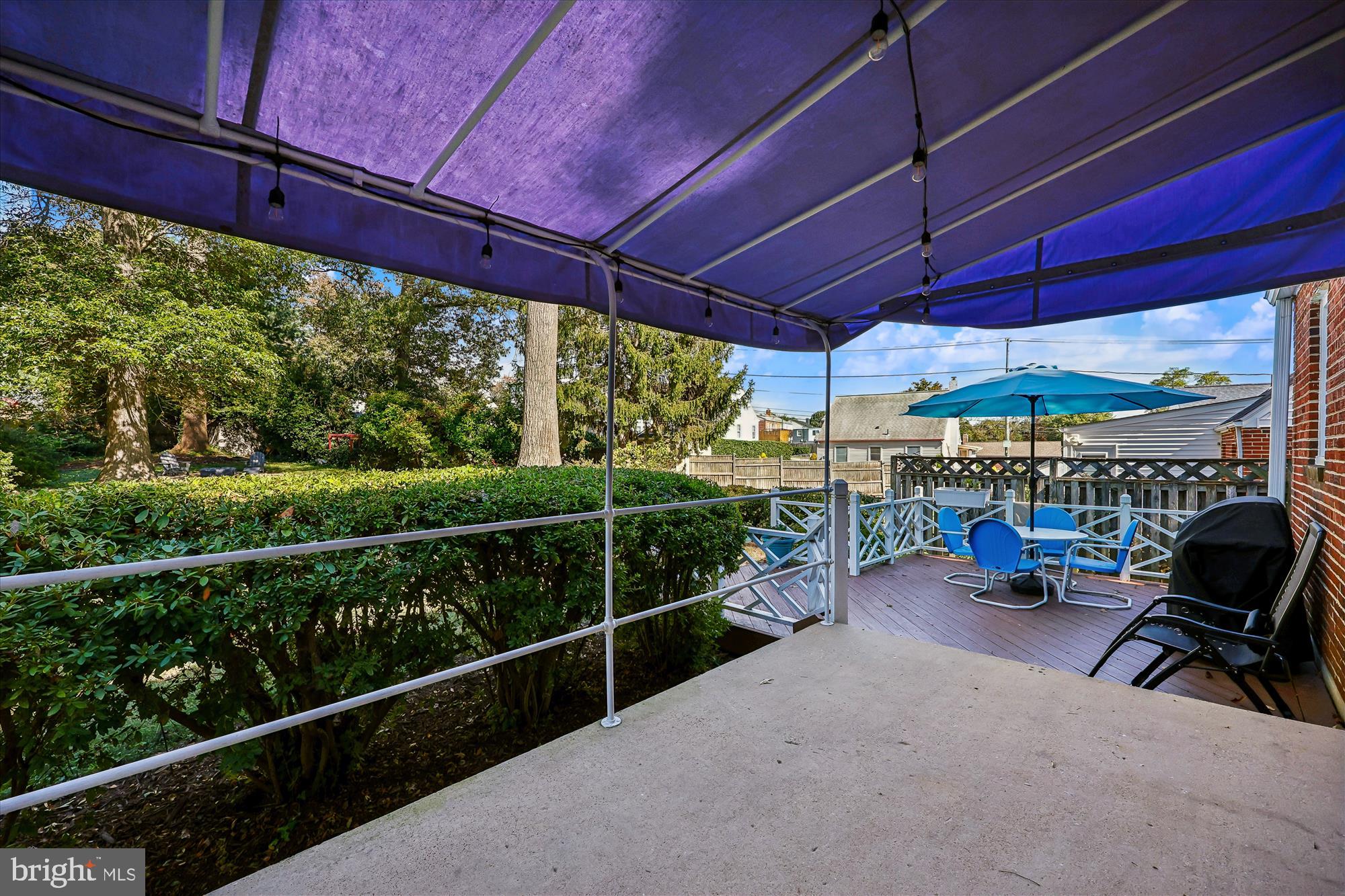 CHESTNUT RIDGE MANOR - Residential