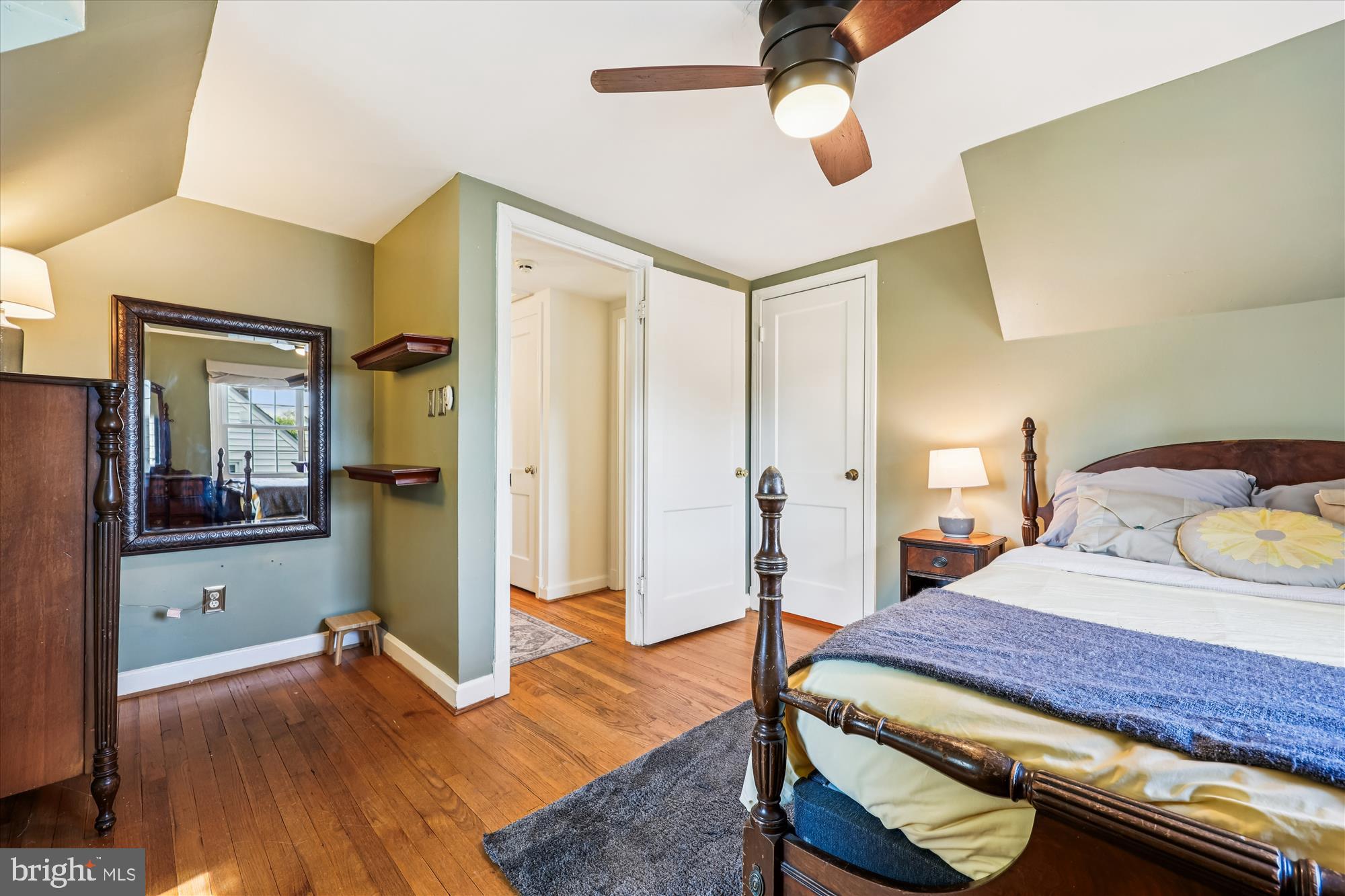 CHESTNUT RIDGE MANOR - Residential