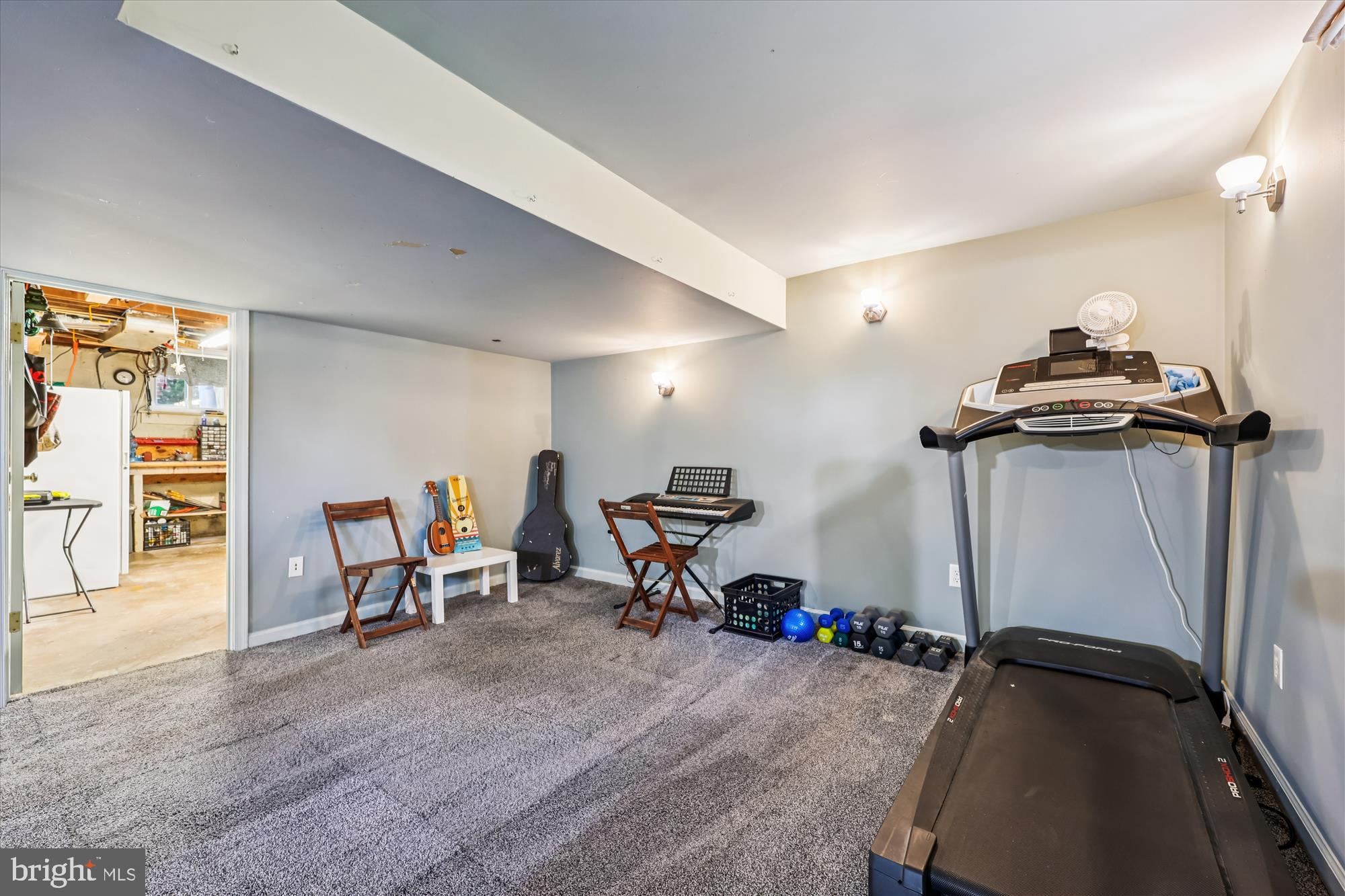 CHESTNUT RIDGE MANOR - Residential