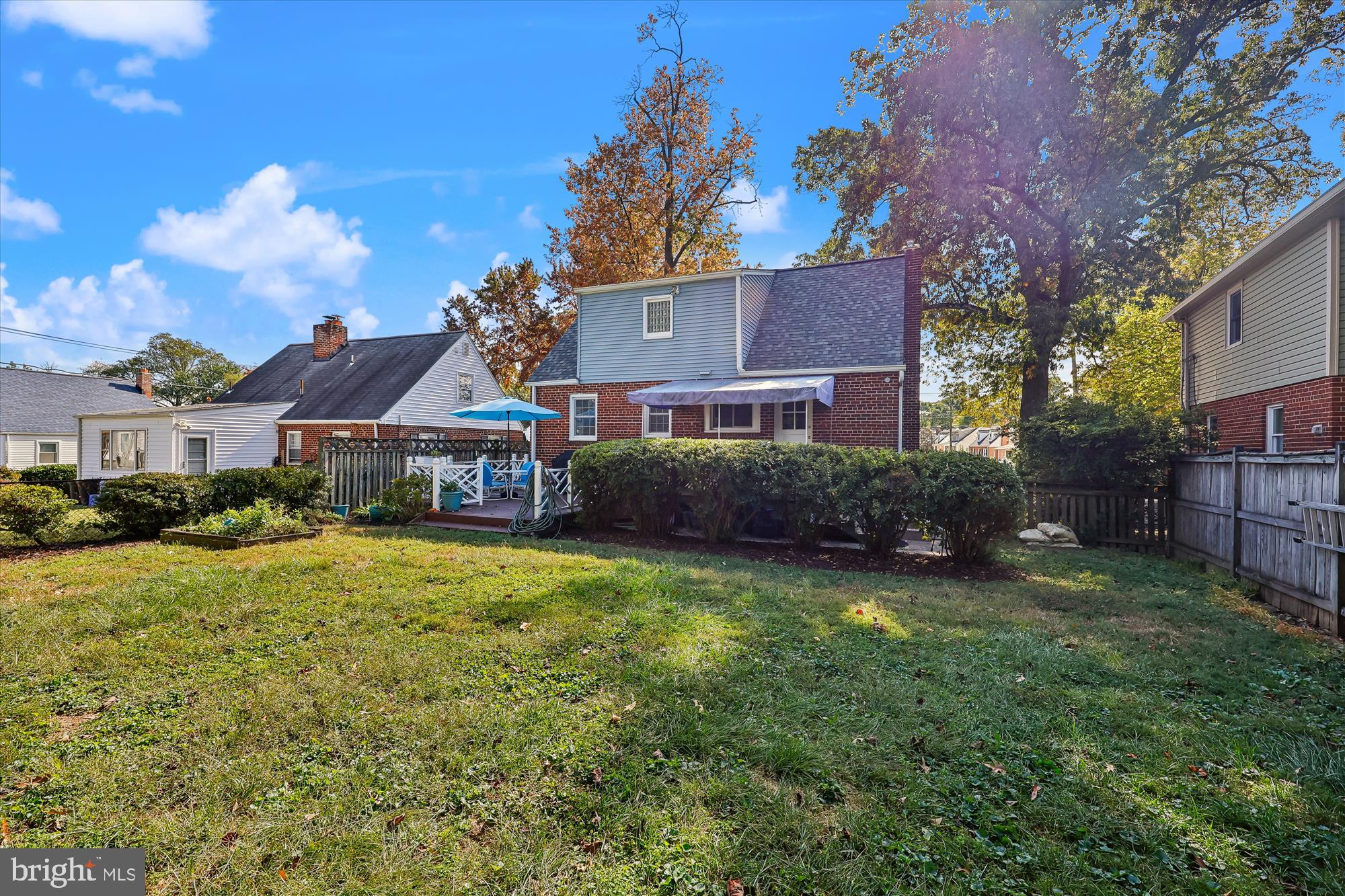 CHESTNUT RIDGE MANOR - Residential