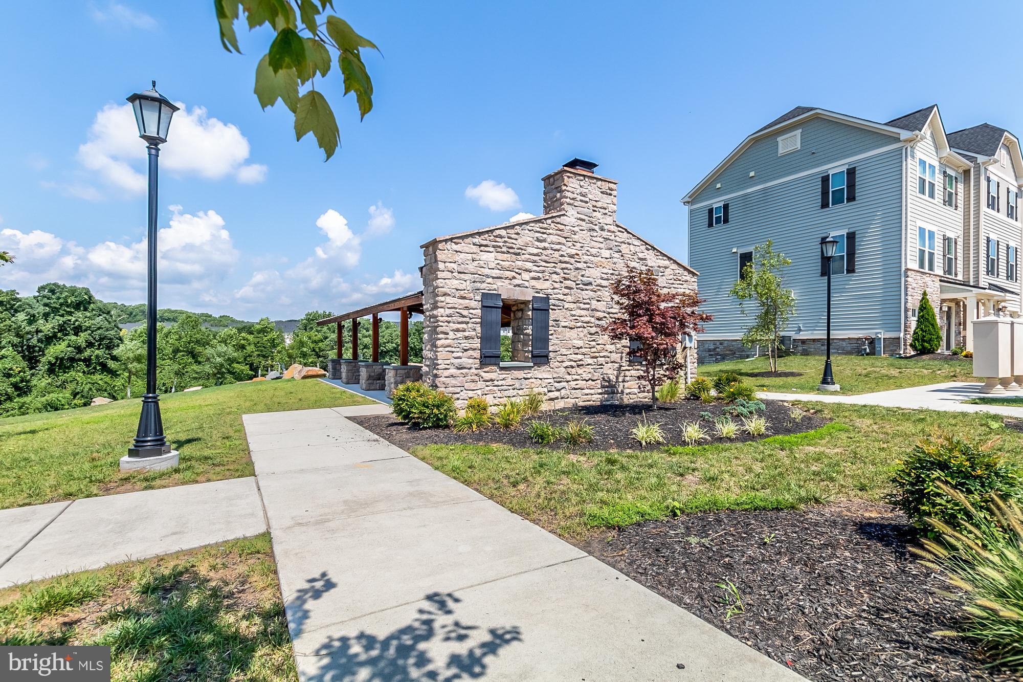 MAGNESS MILL - Residential