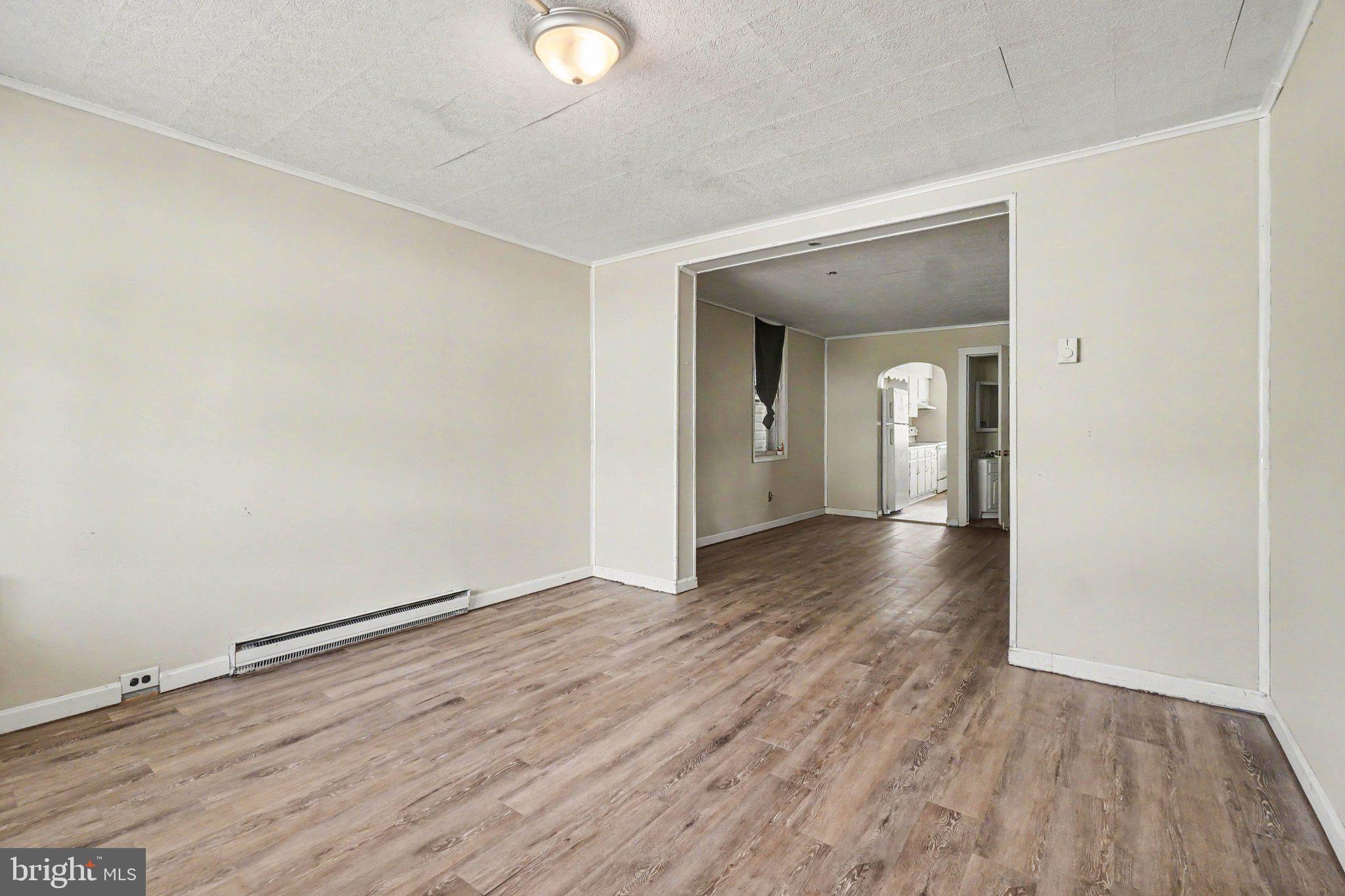 406 E WICONISCO AVENUE