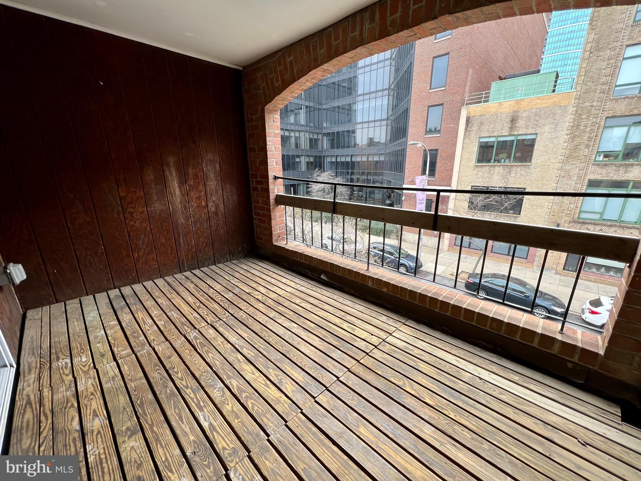 LOGAN SQUARE - Residential Lease