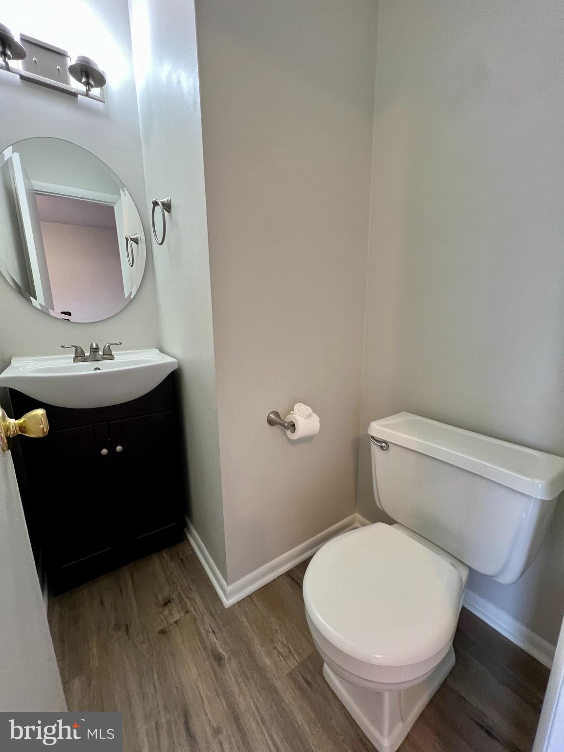LOGAN SQUARE - Residential Lease