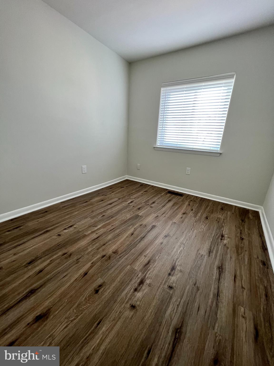 LOGAN SQUARE - Residential Lease
