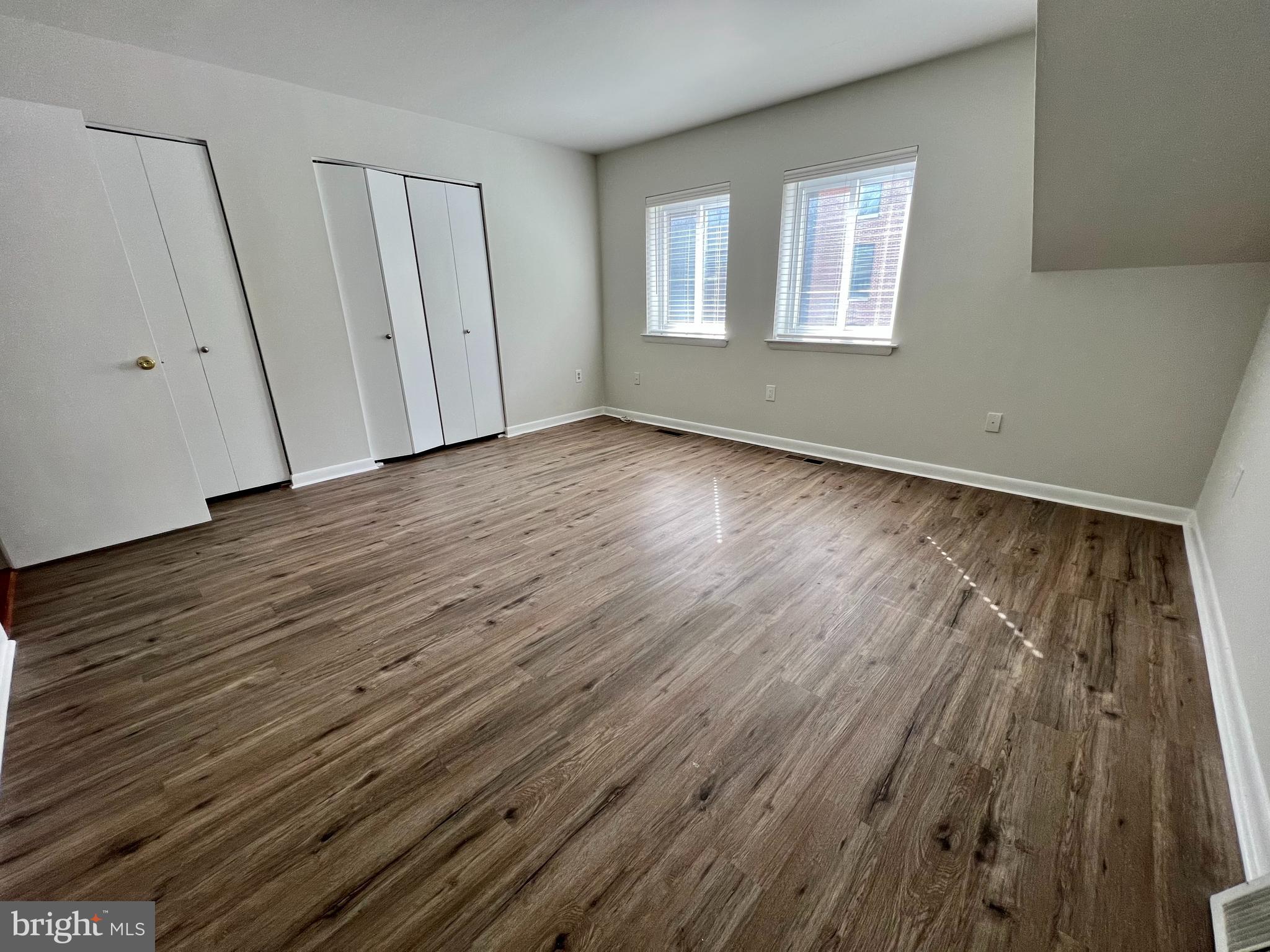 LOGAN SQUARE - Residential Lease
