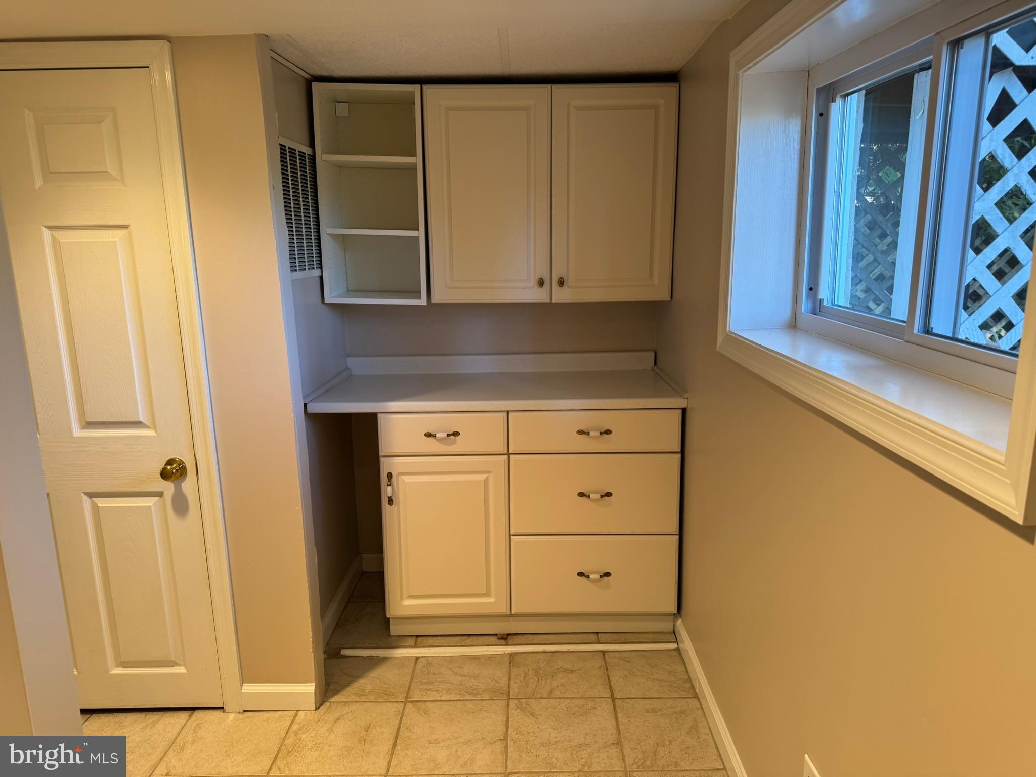 ERDENHEIM - Residential Lease