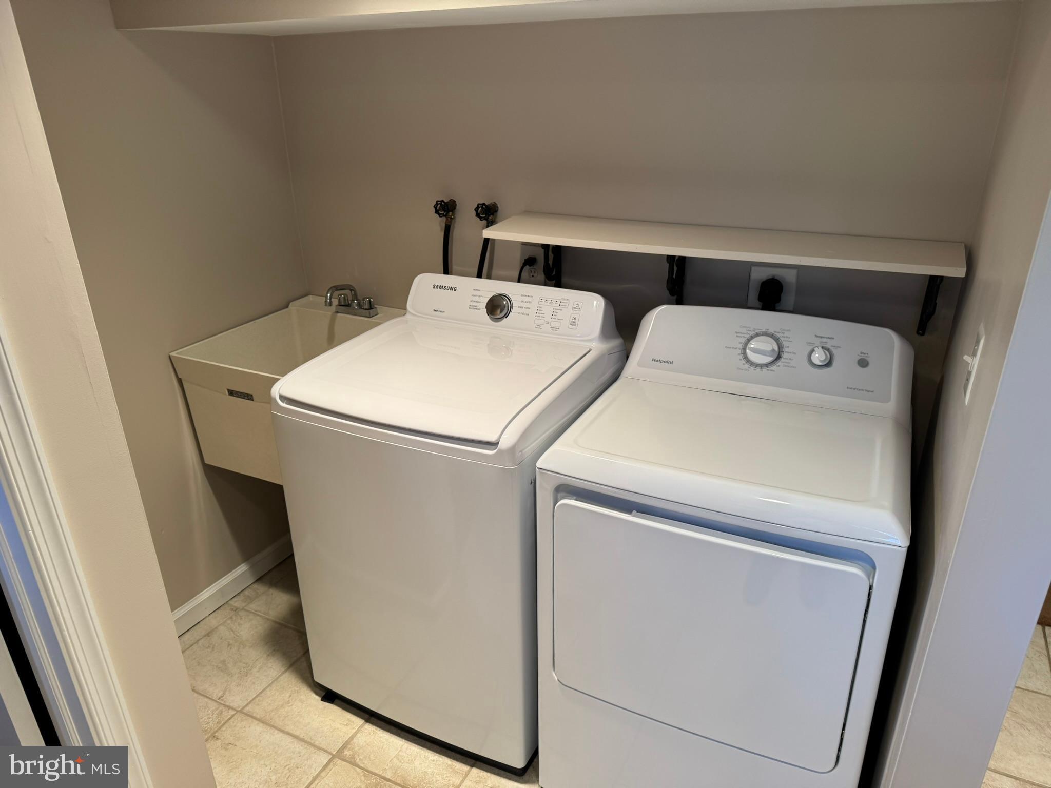 ERDENHEIM - Residential Lease