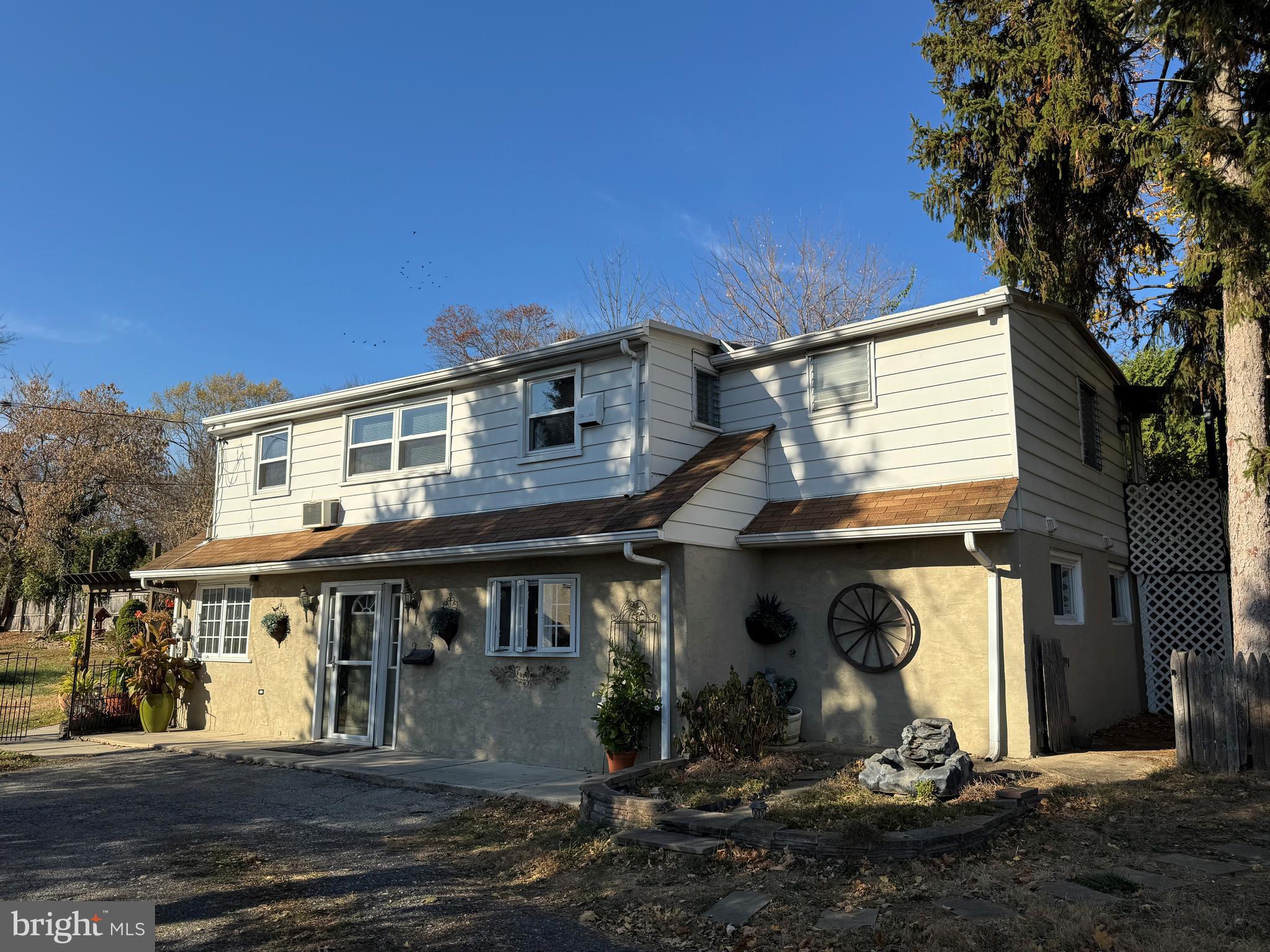 ERDENHEIM - Residential Lease