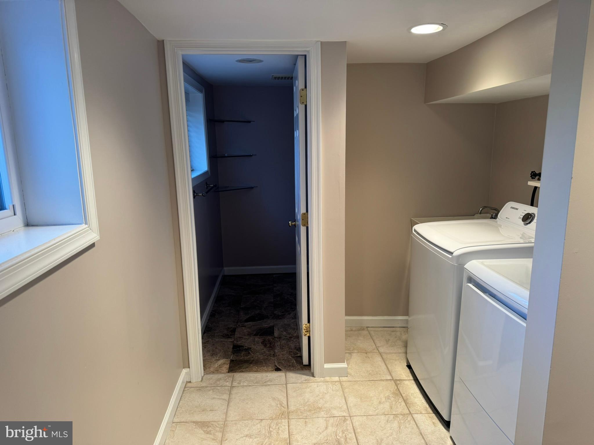 ERDENHEIM - Residential Lease