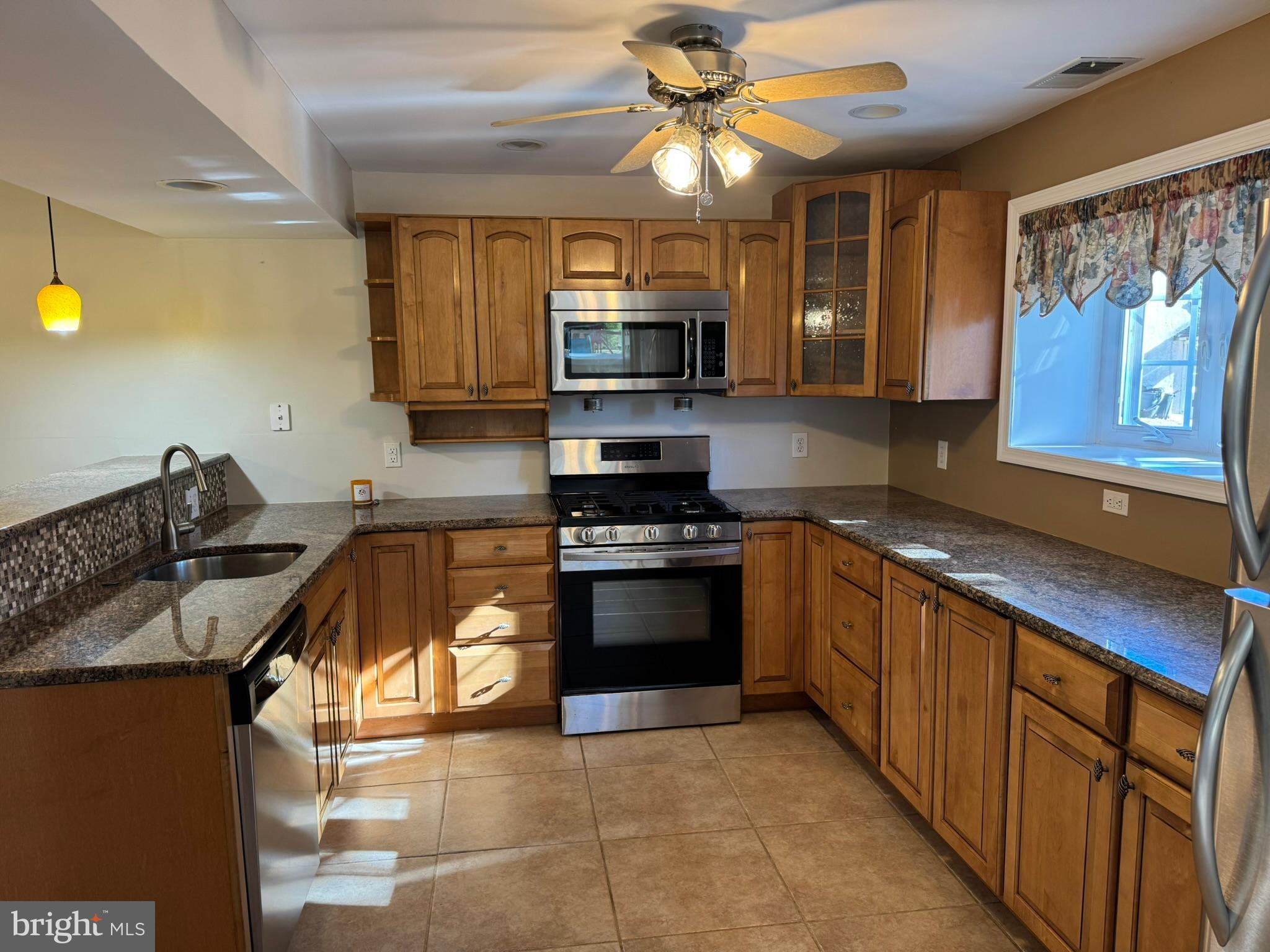 ERDENHEIM - Residential Lease