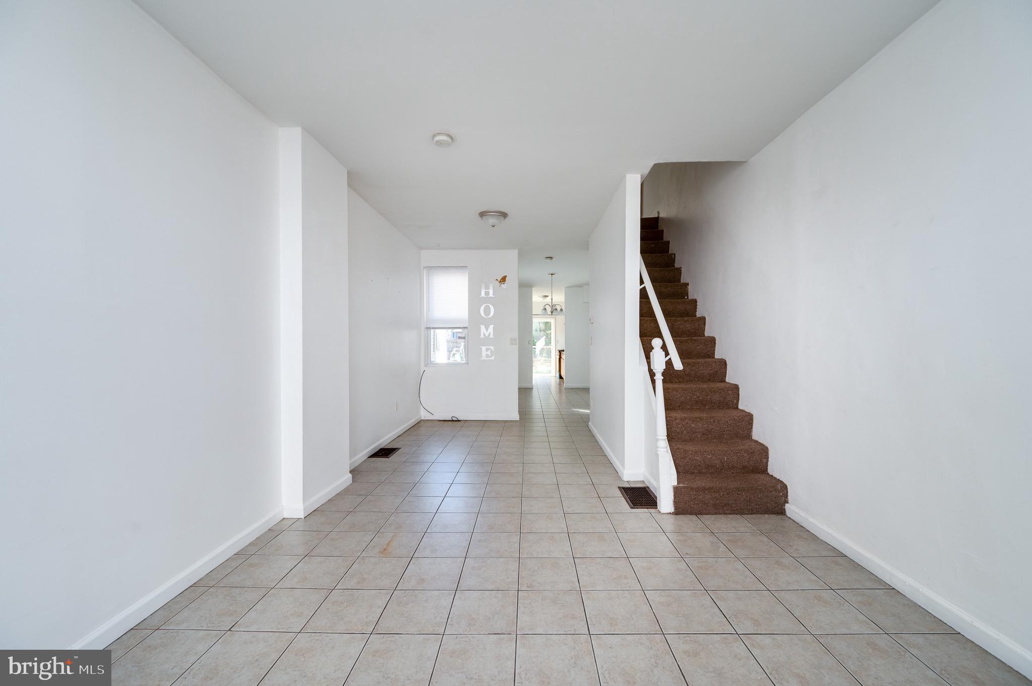 305 S 17 1/2 STREET B