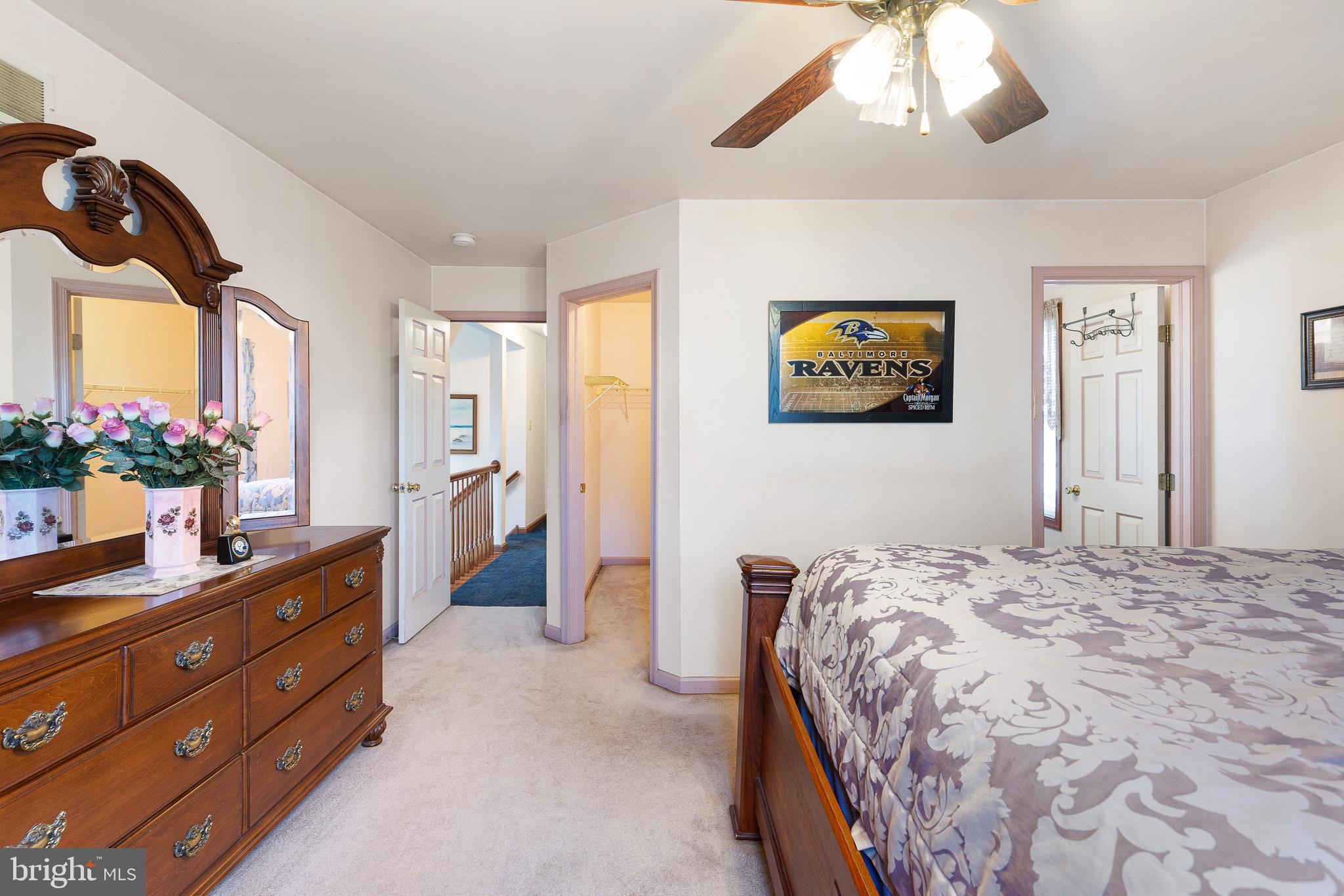 KENSINGTON COURTS - Residential