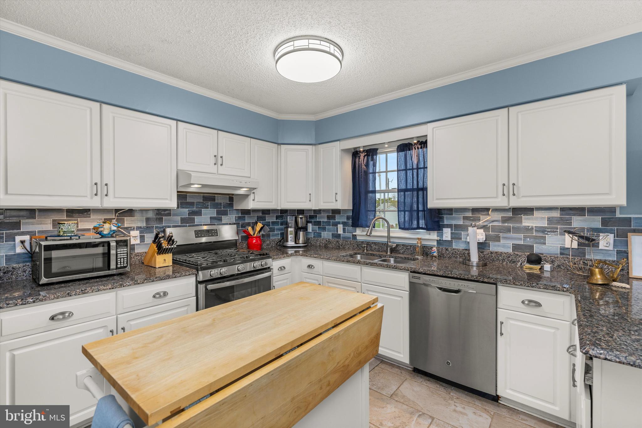 CAPE ISLE OF WIGHT - Residential