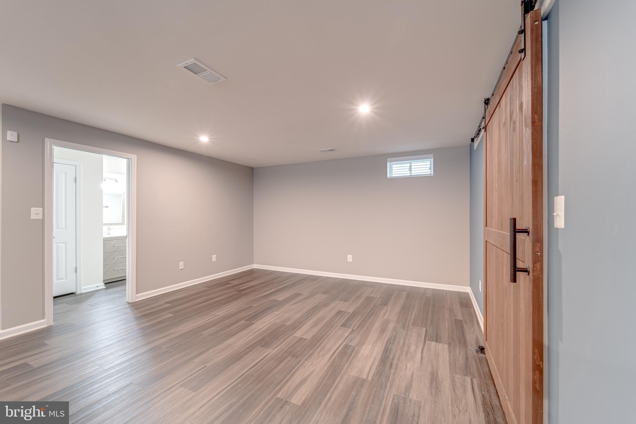 EMBREY MILL - Residential