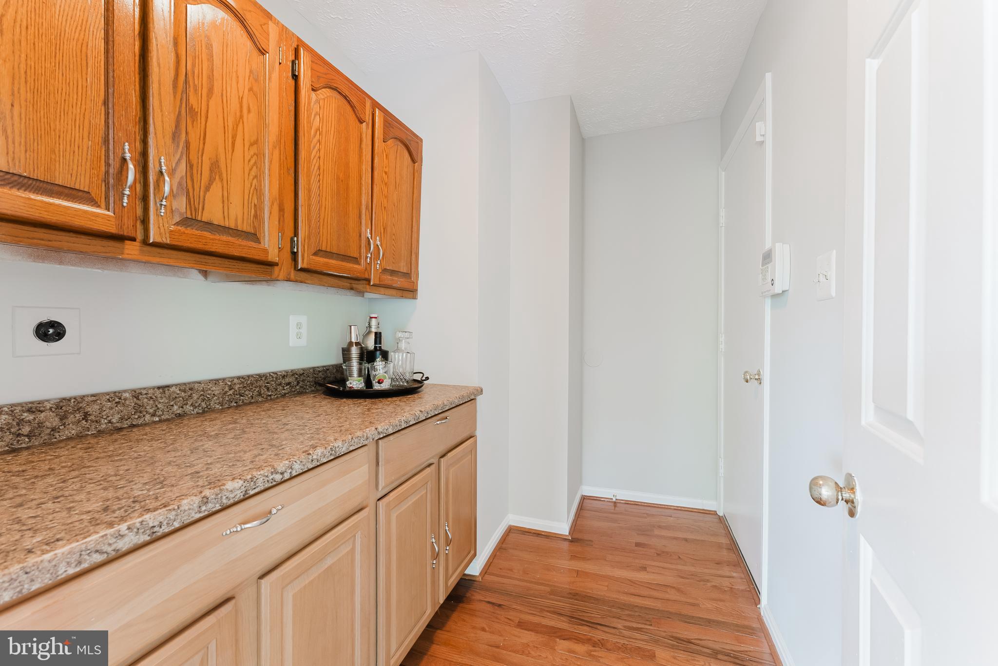 WOODED GLEN - Residential