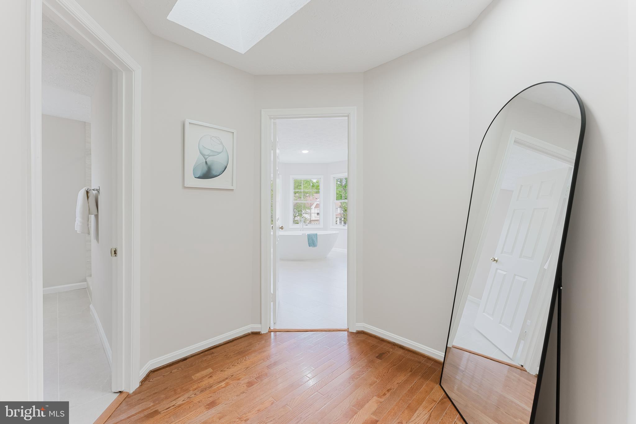 WOODED GLEN - Residential