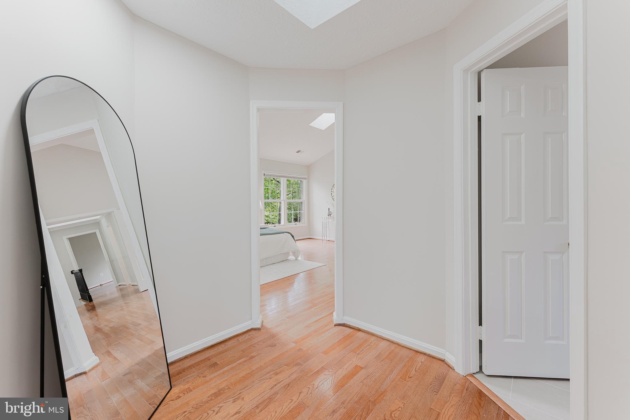 WOODED GLEN - Residential