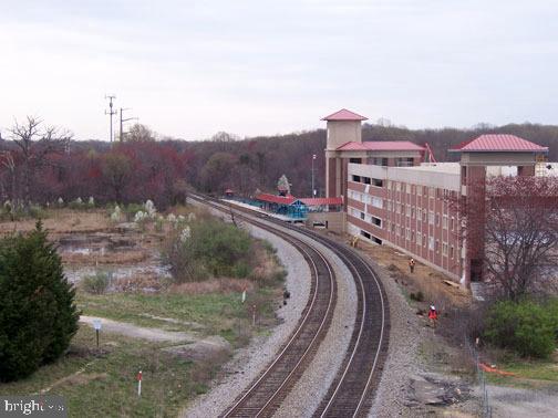 WOODED GLEN - Residential