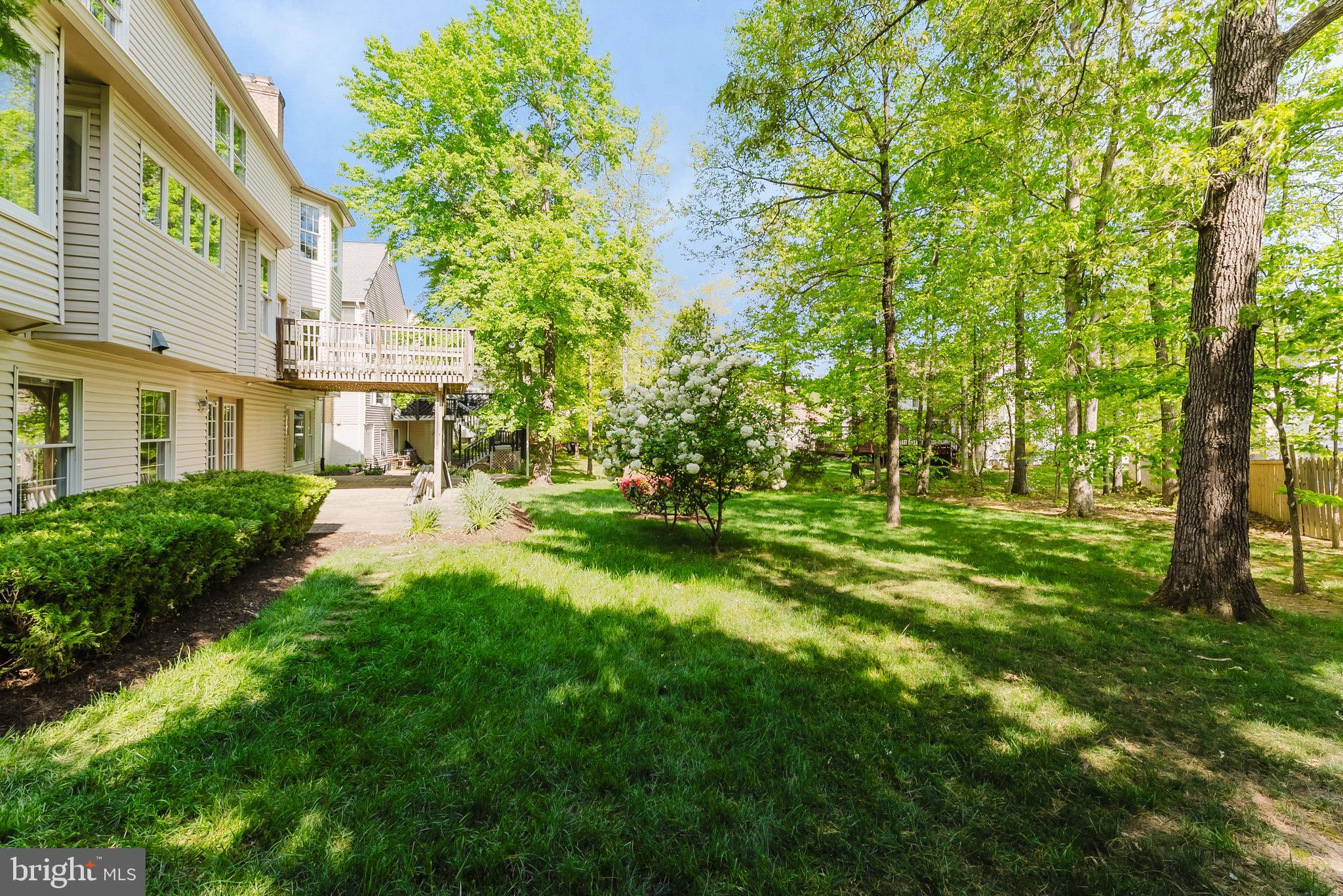 WOODED GLEN - Residential