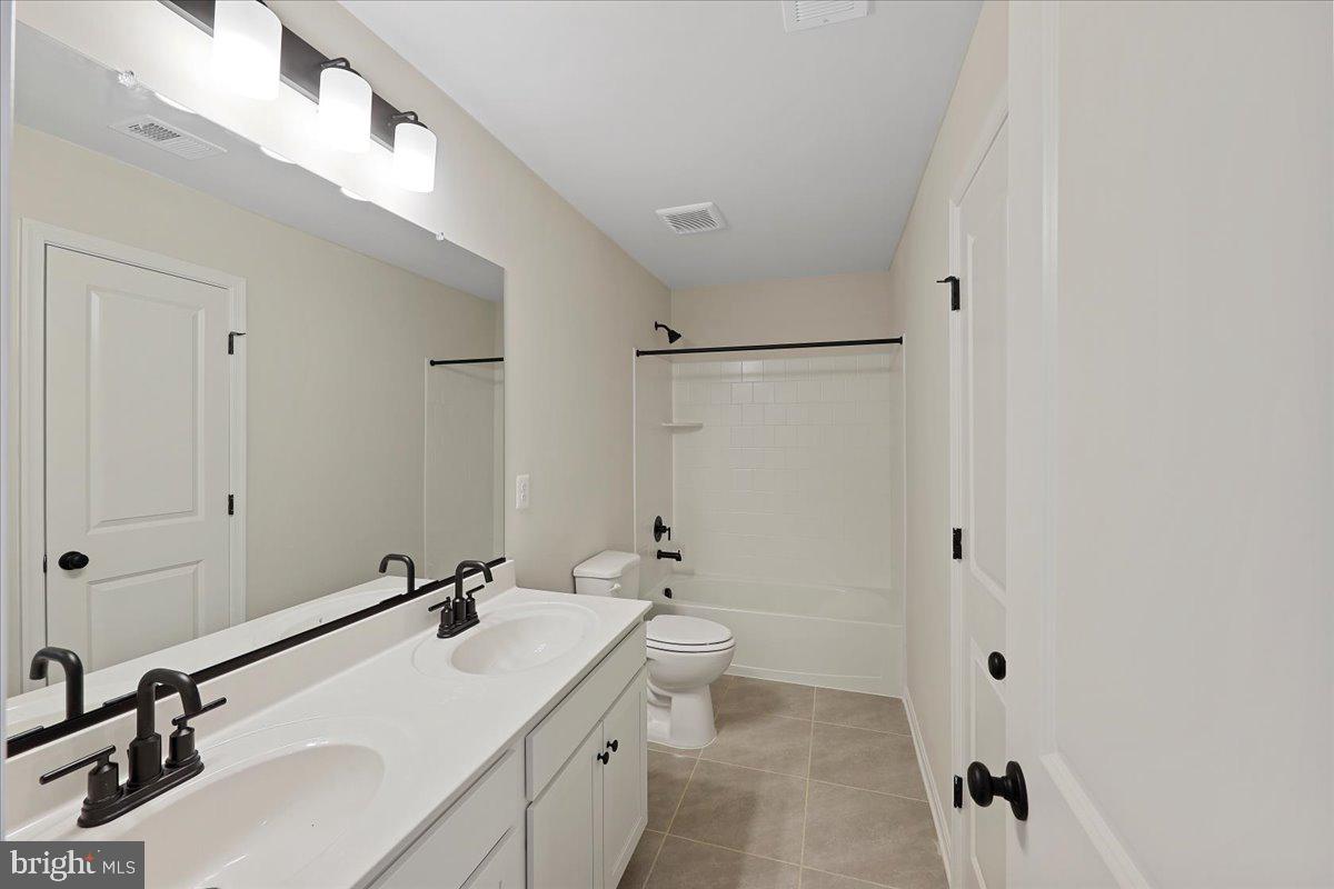 DILLON FARM - Residential