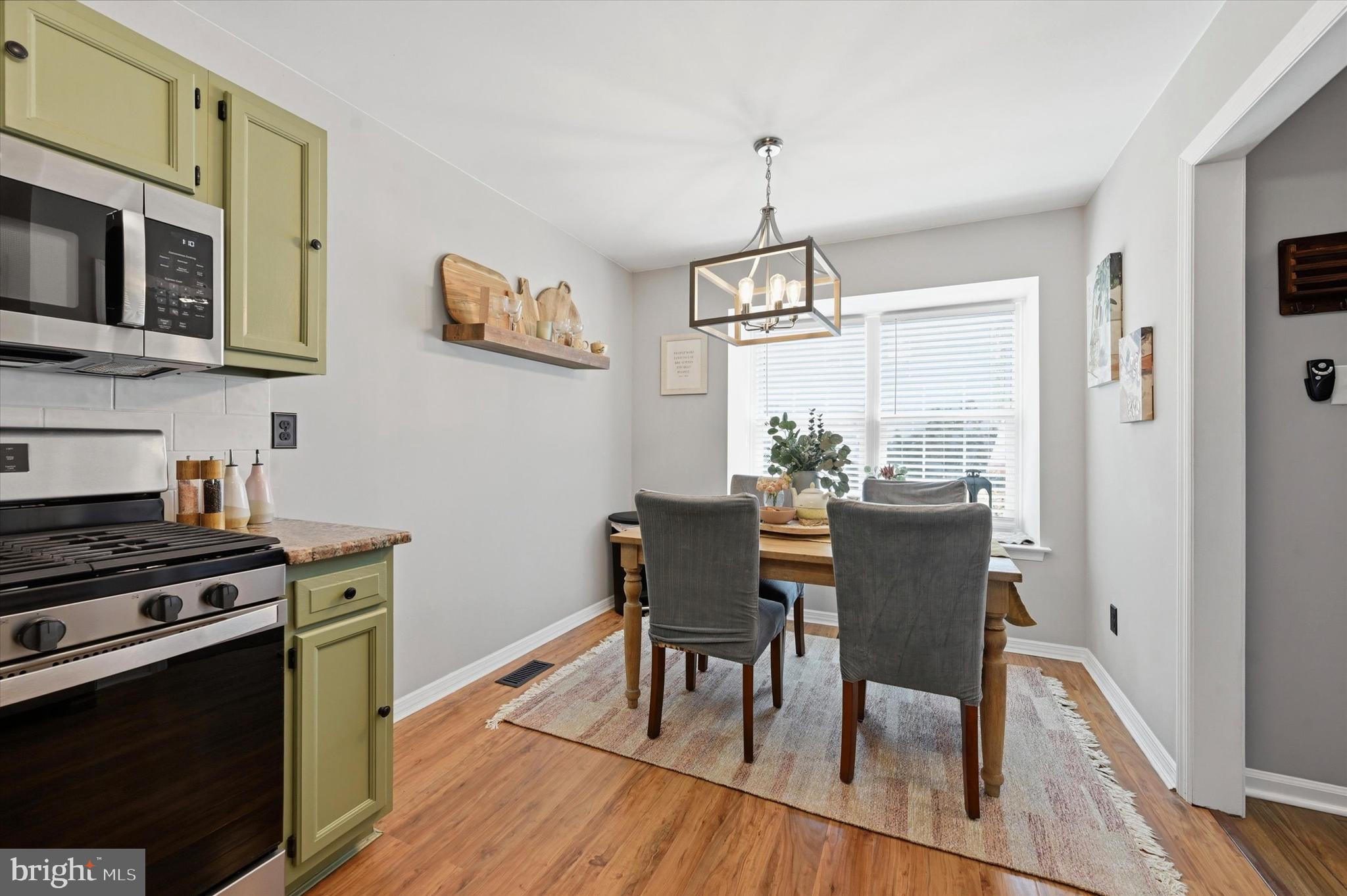 CANTERBURY WOODS - Residential