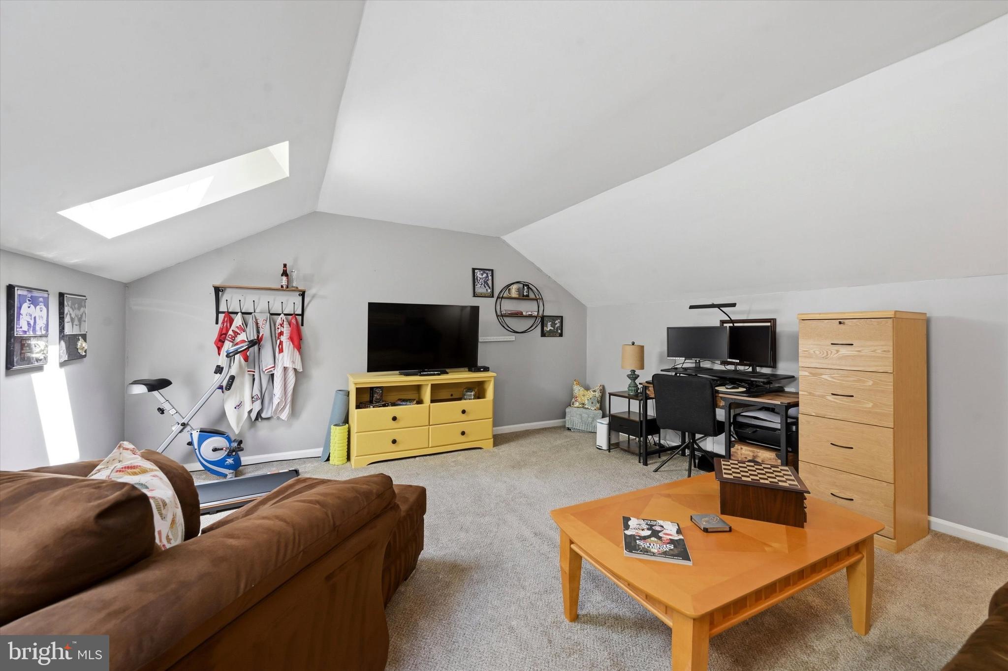 CANTERBURY WOODS - Residential