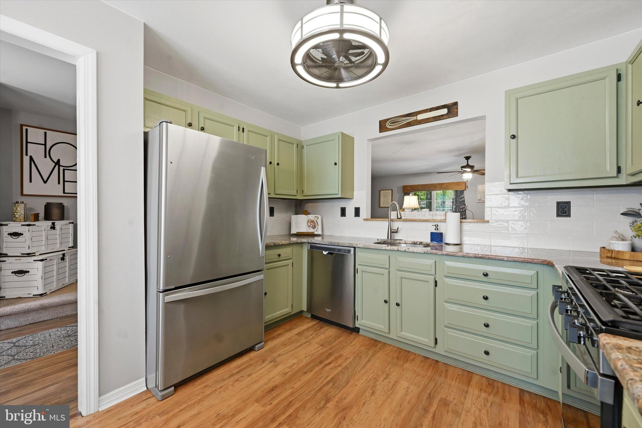 CANTERBURY WOODS - Residential
