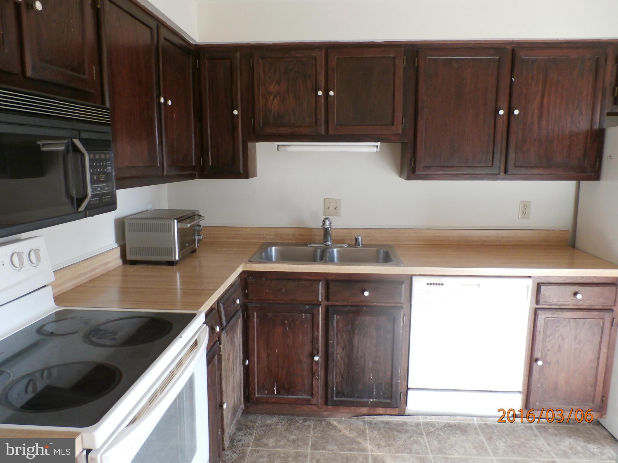 COLONY VILLAGE - Residential