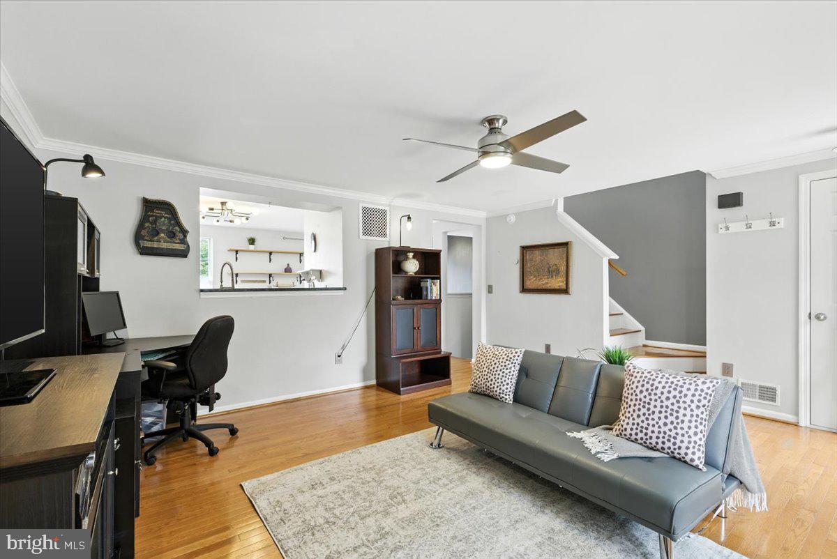 ASHBURN VILLAGE - Residential