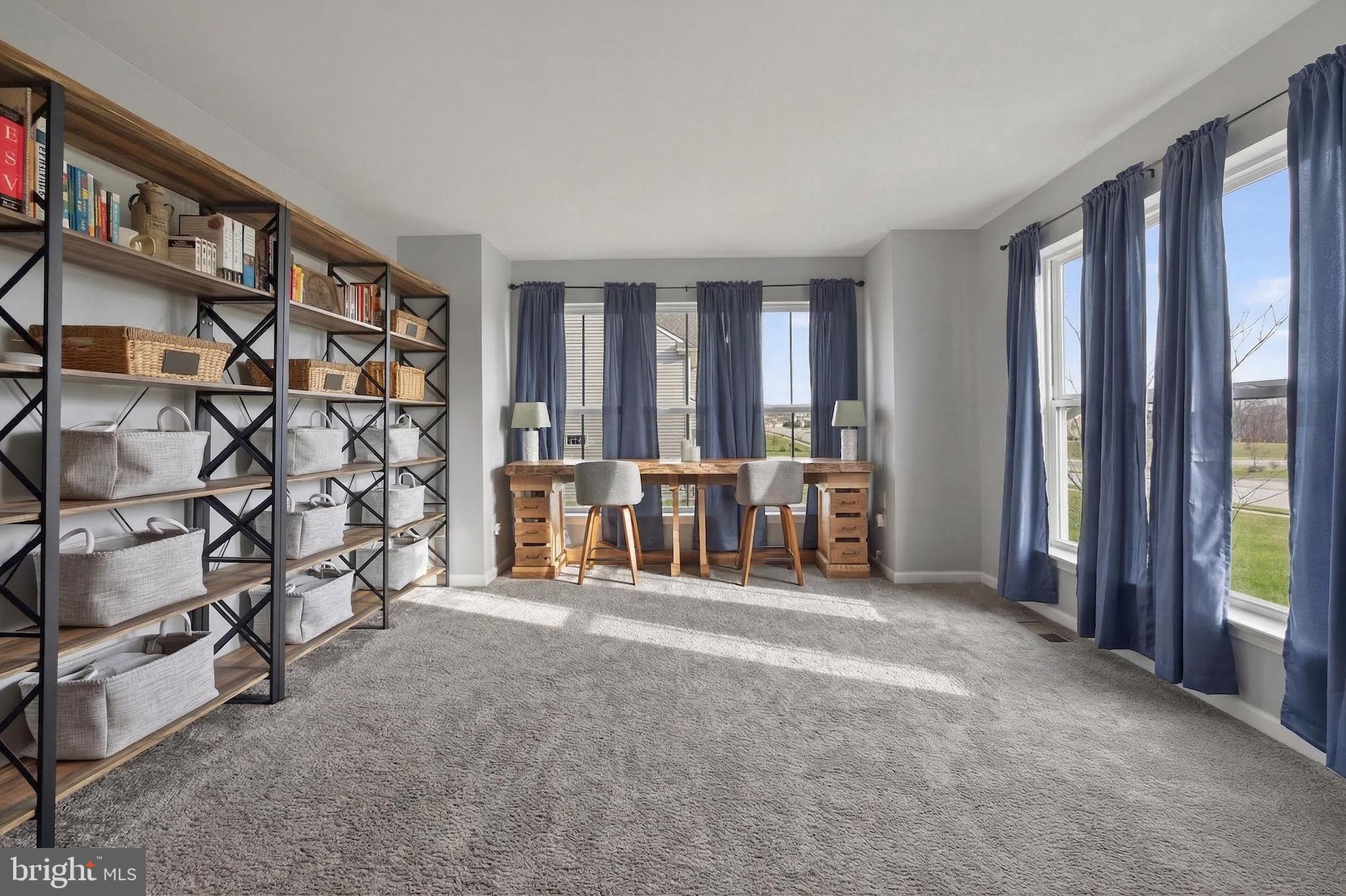 HAMPTON HEIGHTS - Residential