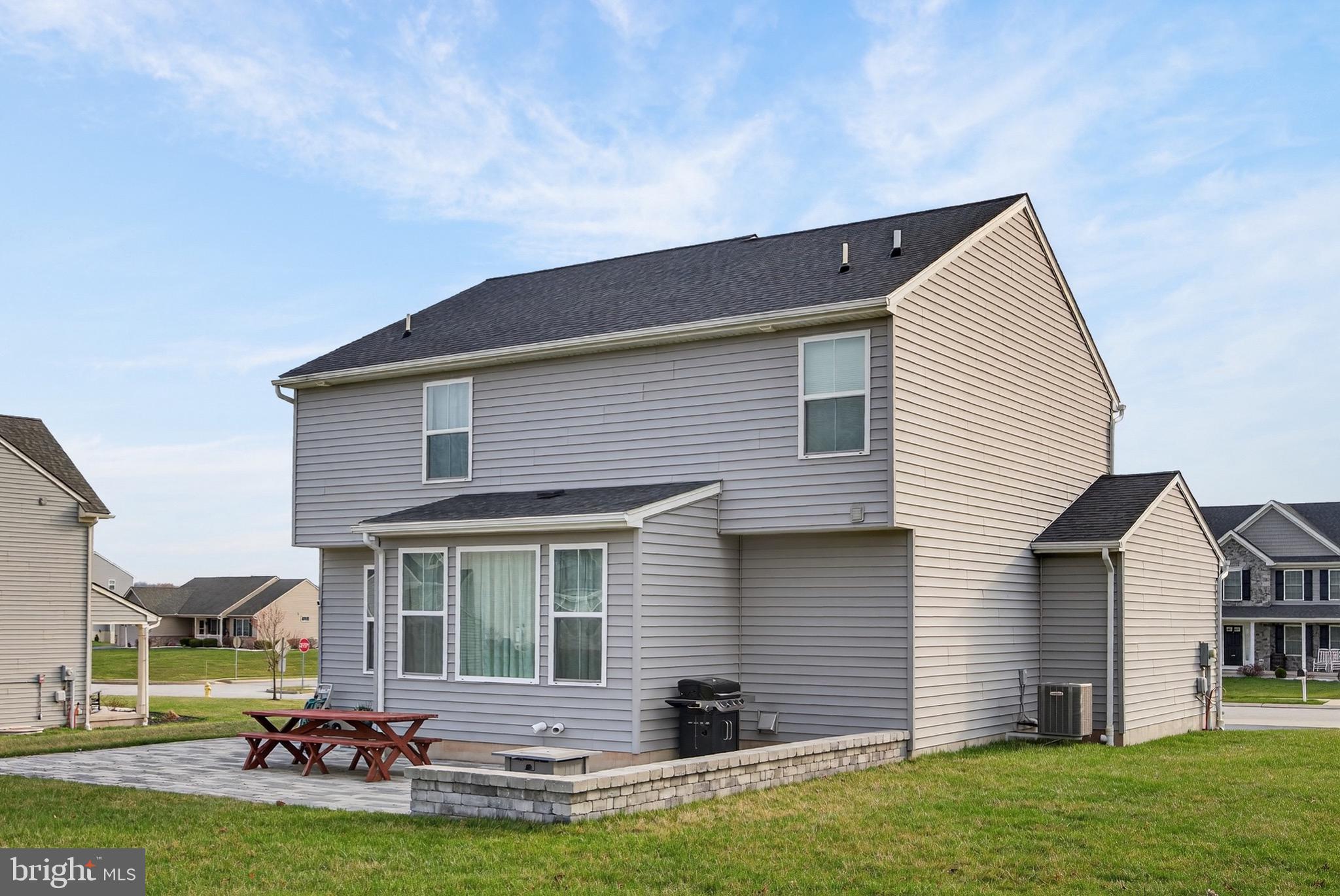 HAMPTON HEIGHTS - Residential