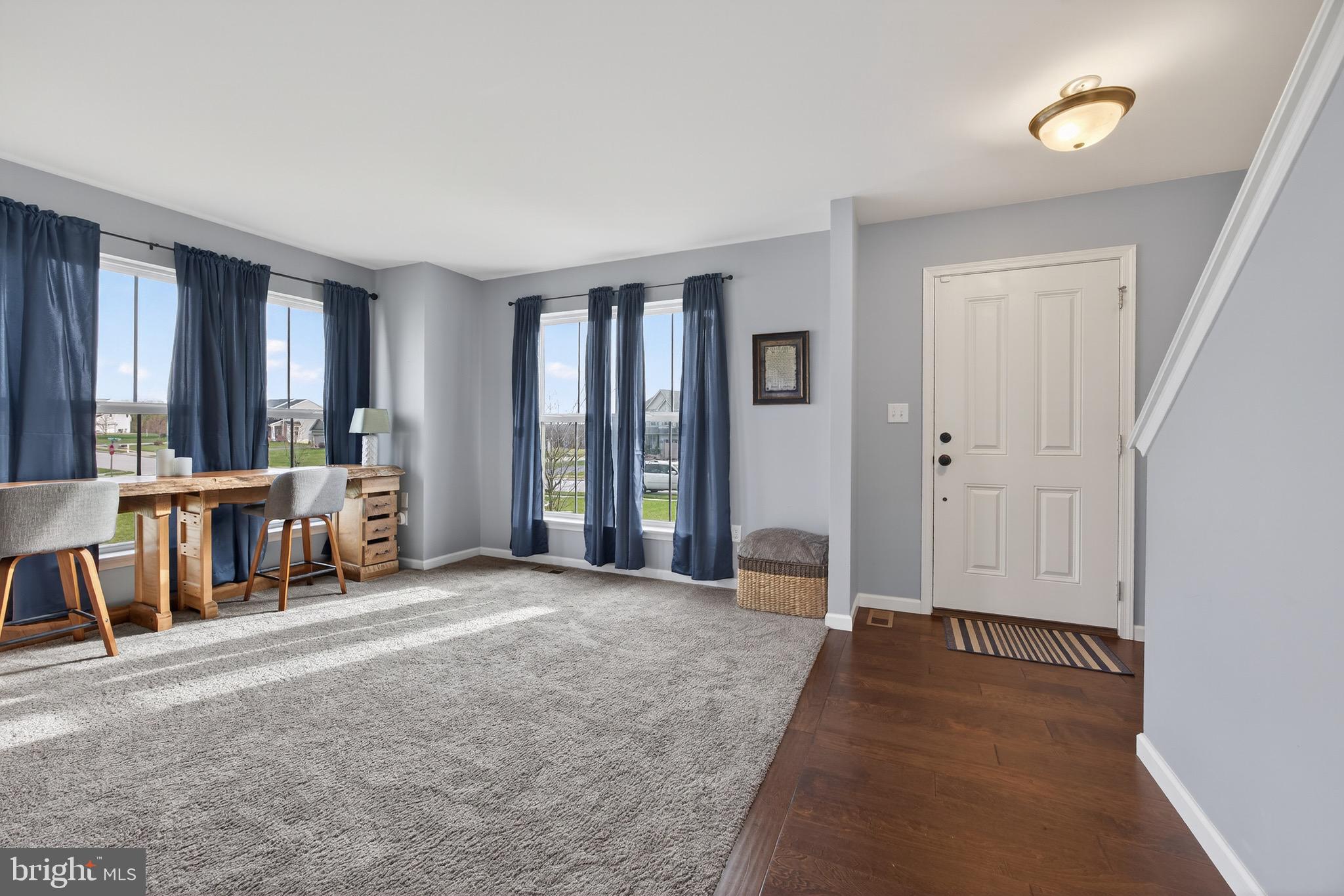 HAMPTON HEIGHTS - Residential