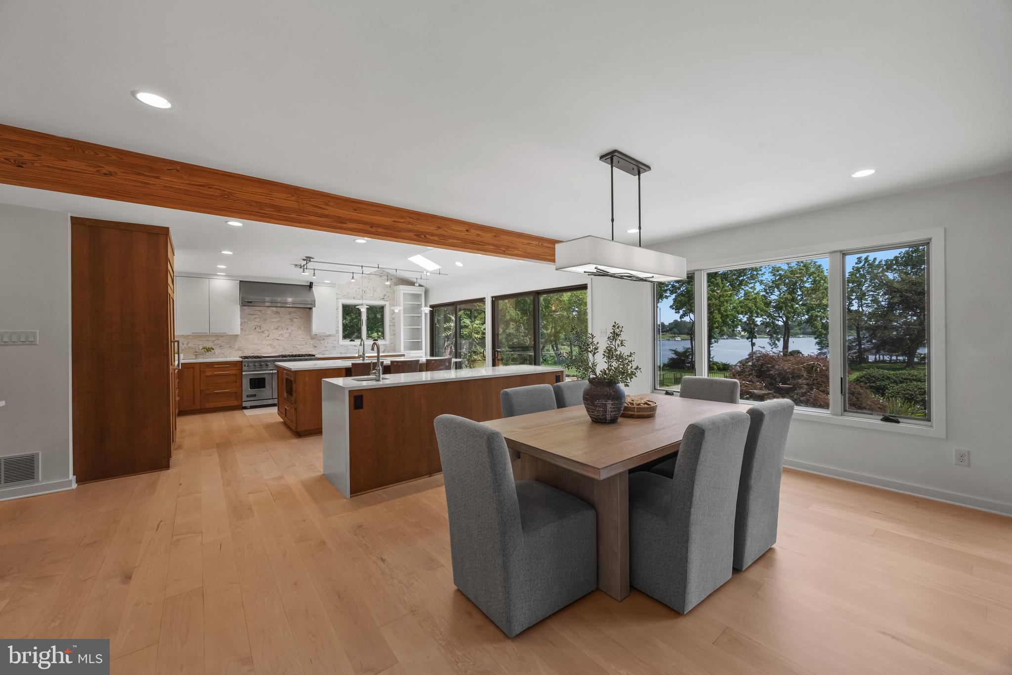 CRAB CREEK - Residential