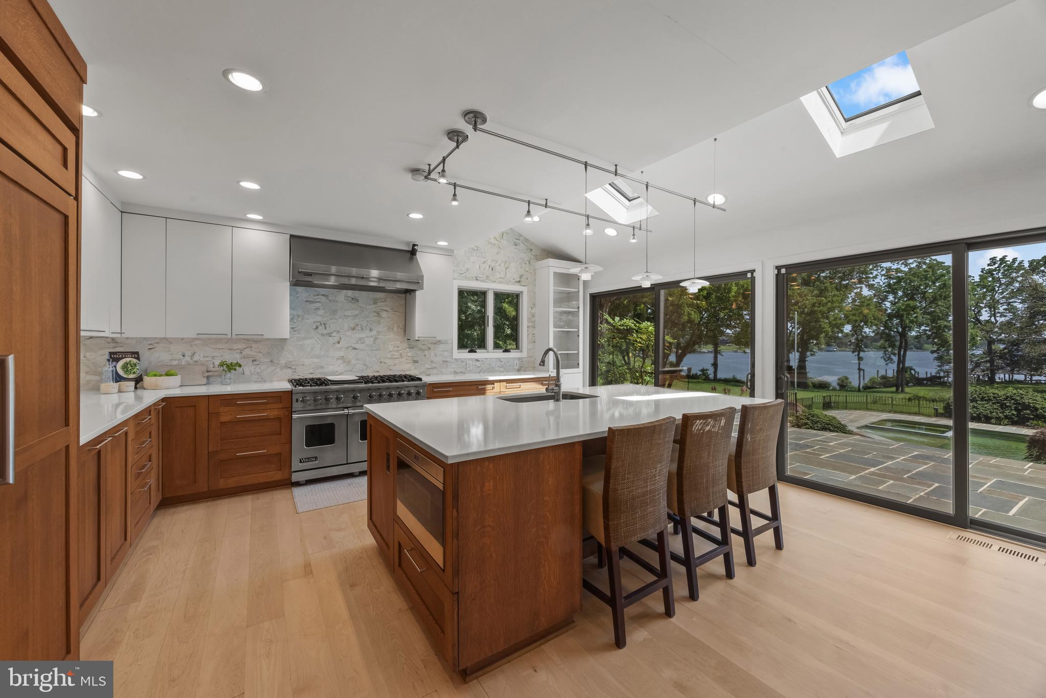 CRAB CREEK - Residential