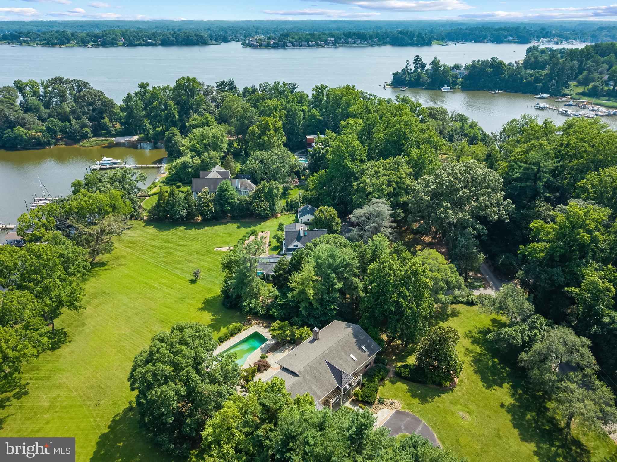 CRAB CREEK - Residential