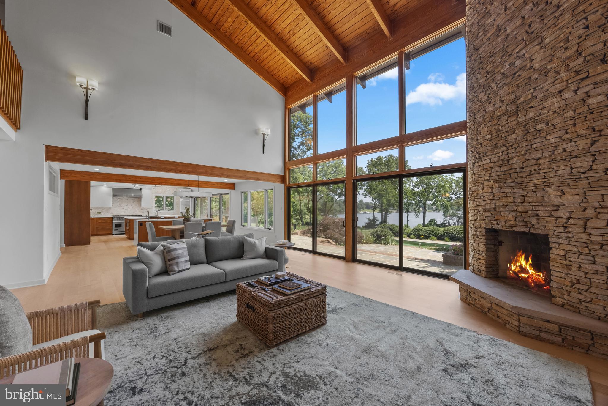 CRAB CREEK - Residential