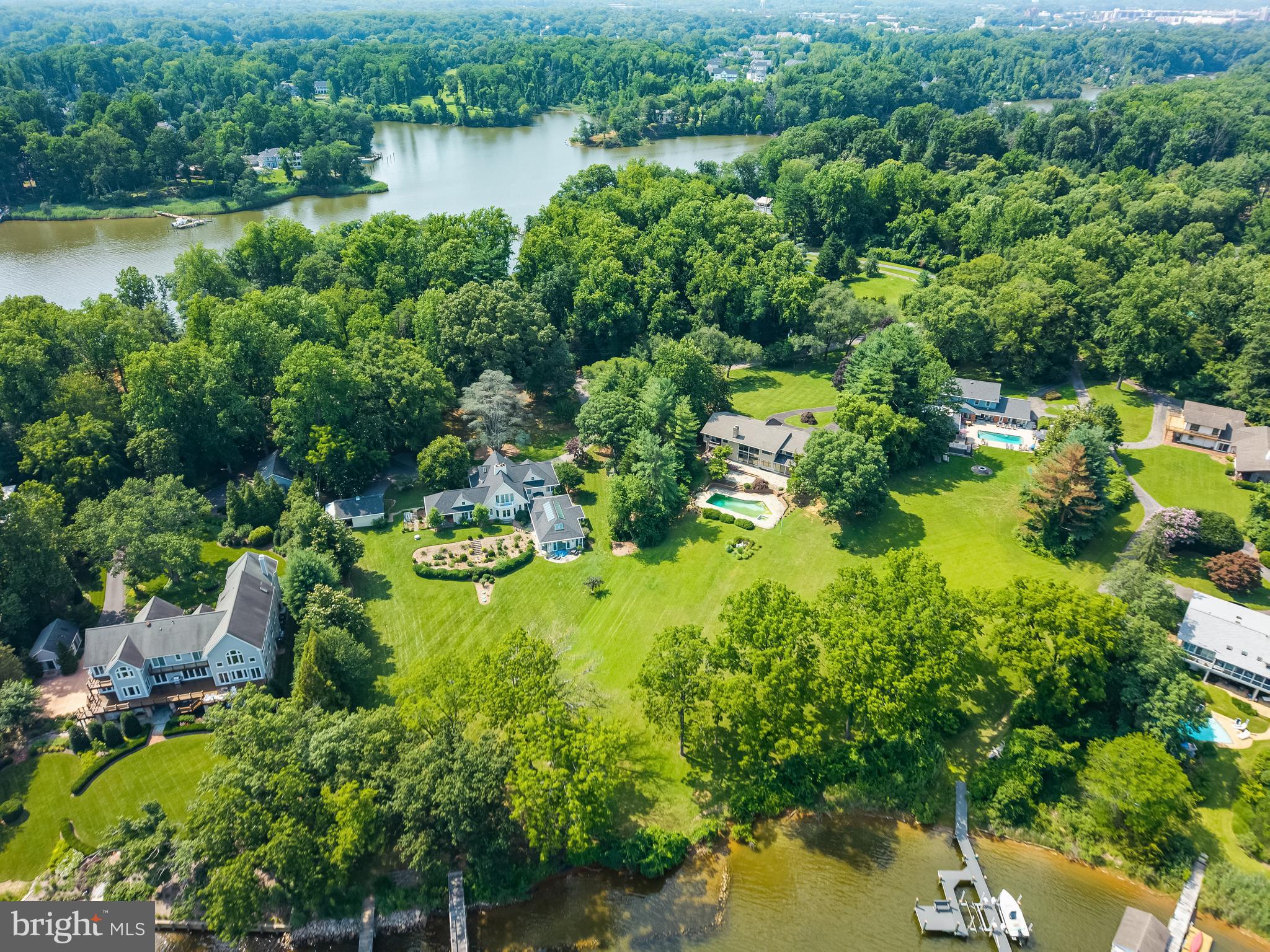 CRAB CREEK - Residential