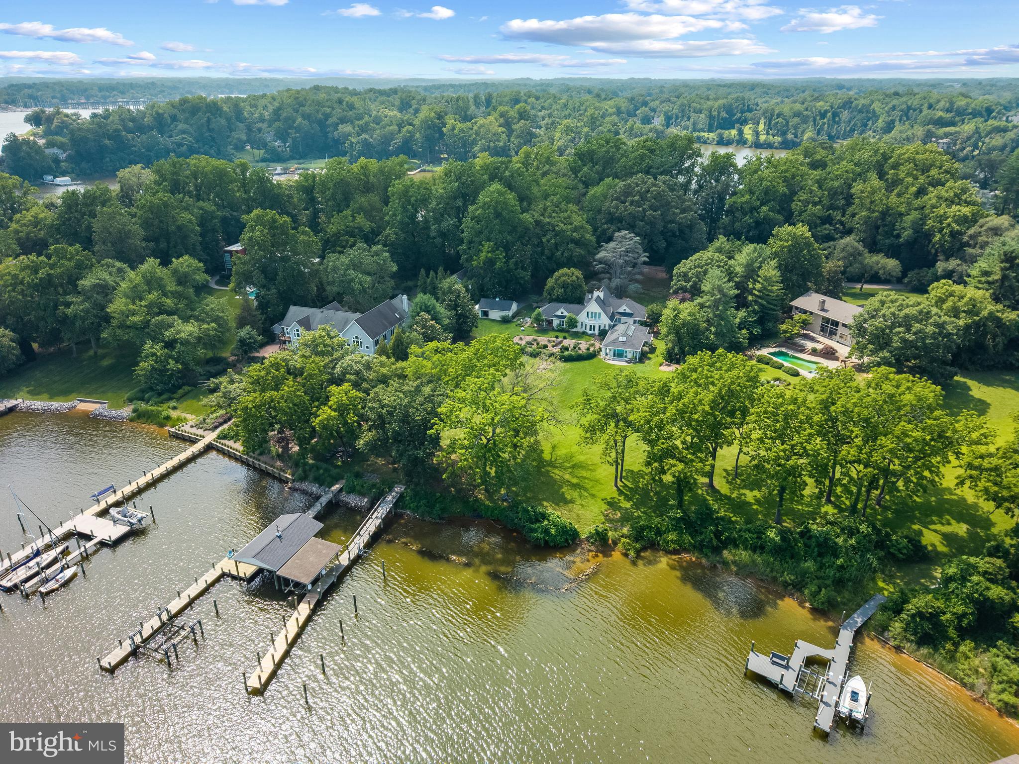 CRAB CREEK - Residential