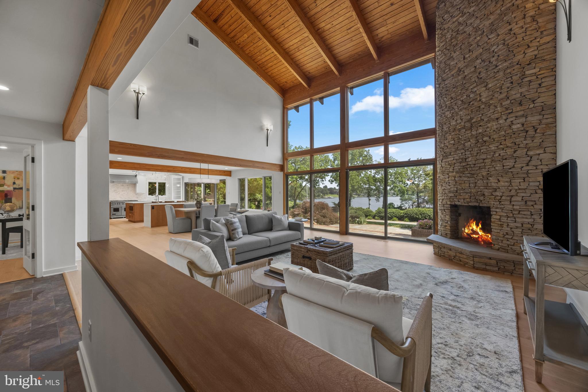 CRAB CREEK - Residential